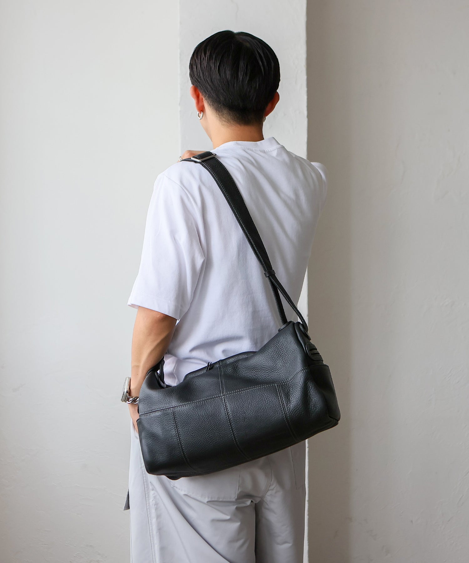 ヴィータフェリーチェ VitaFelice 本革ショルダーバッグ （BLACK） BLACK