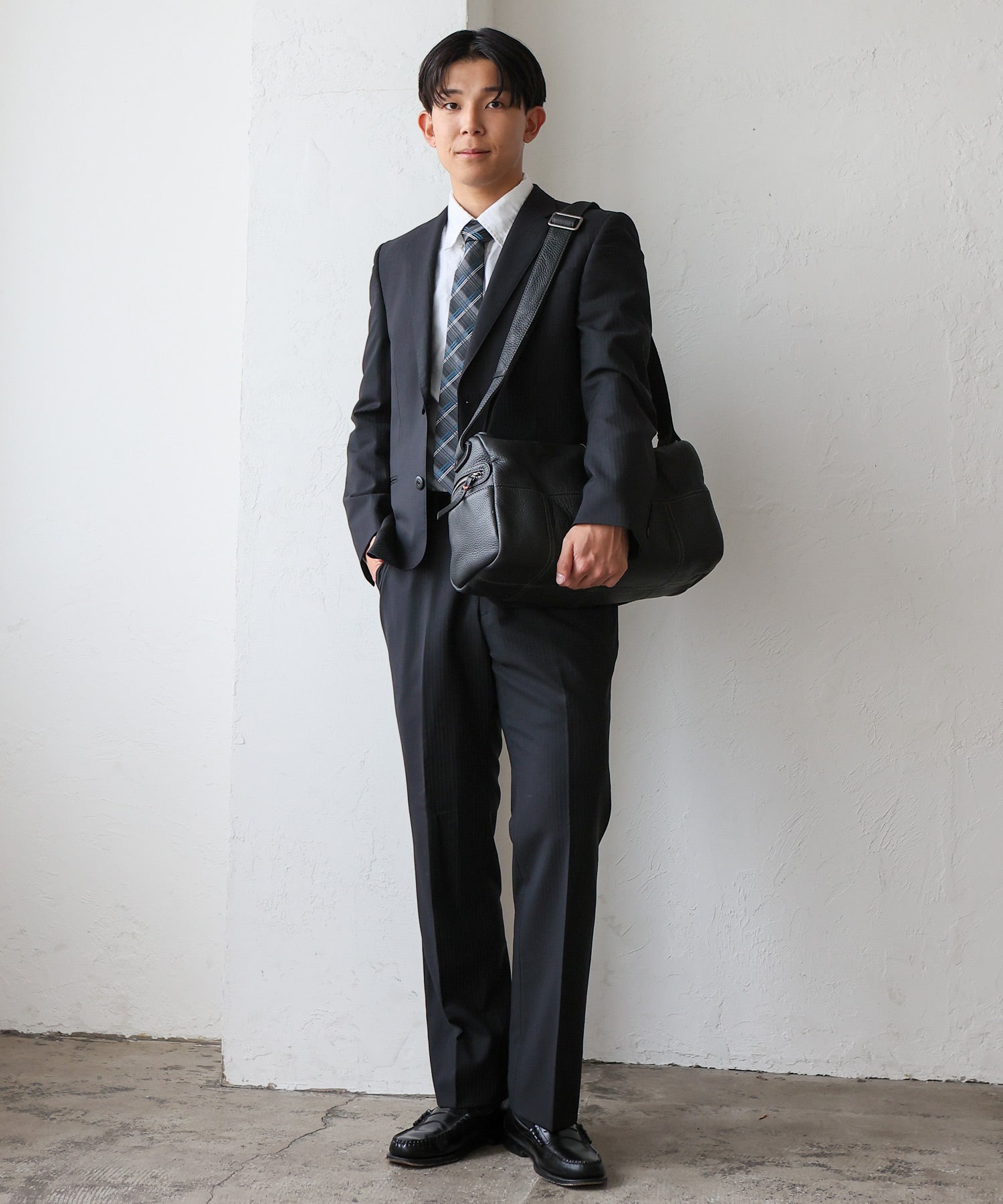 ヴィータフェリーチェ VitaFelice 本革ショルダーバッグ （BLACK） BLACK