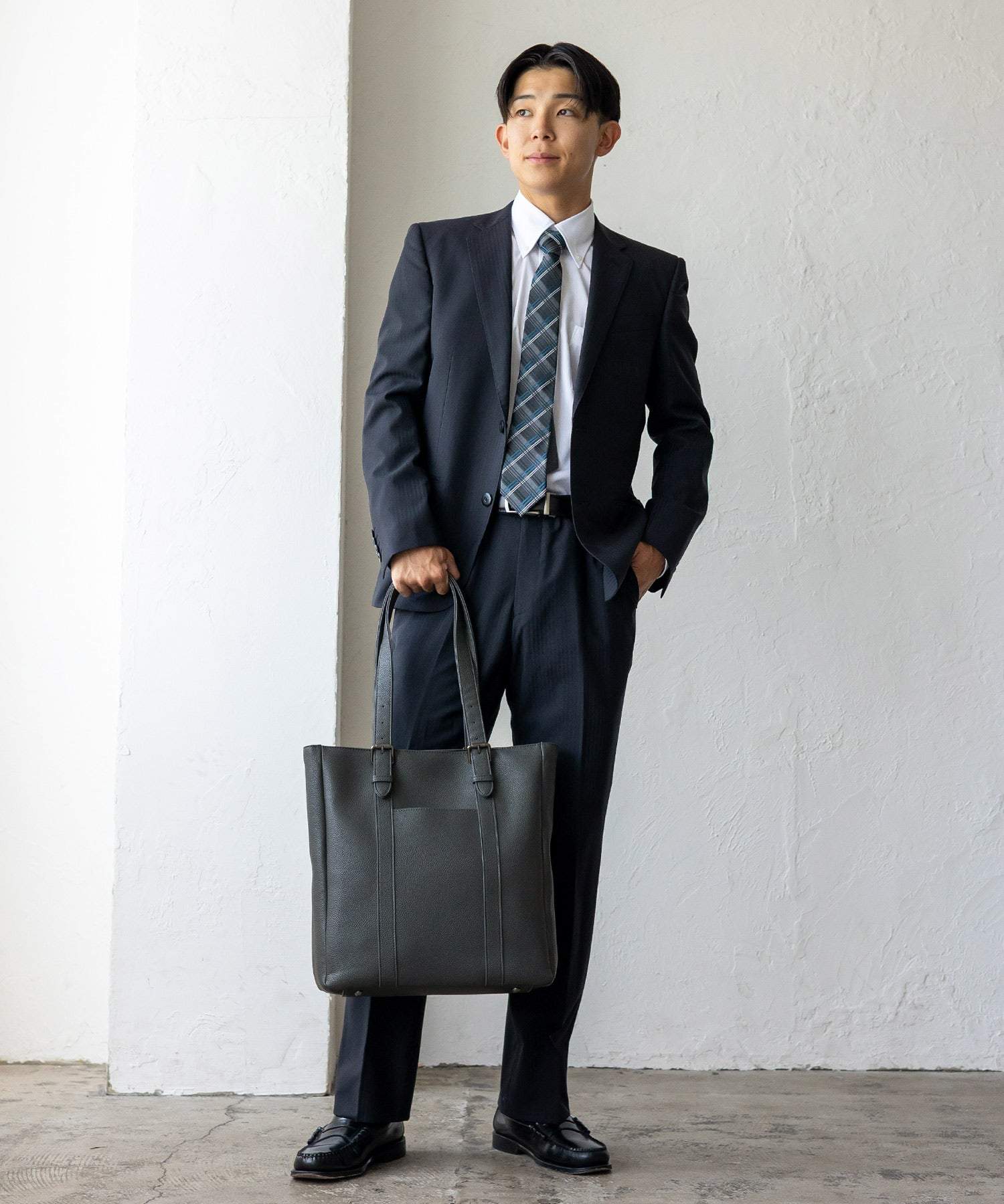 ヴィータフェリーチェ VitaFelice ベルトハンドルビジネストートバッグ （BLACK） BLACK