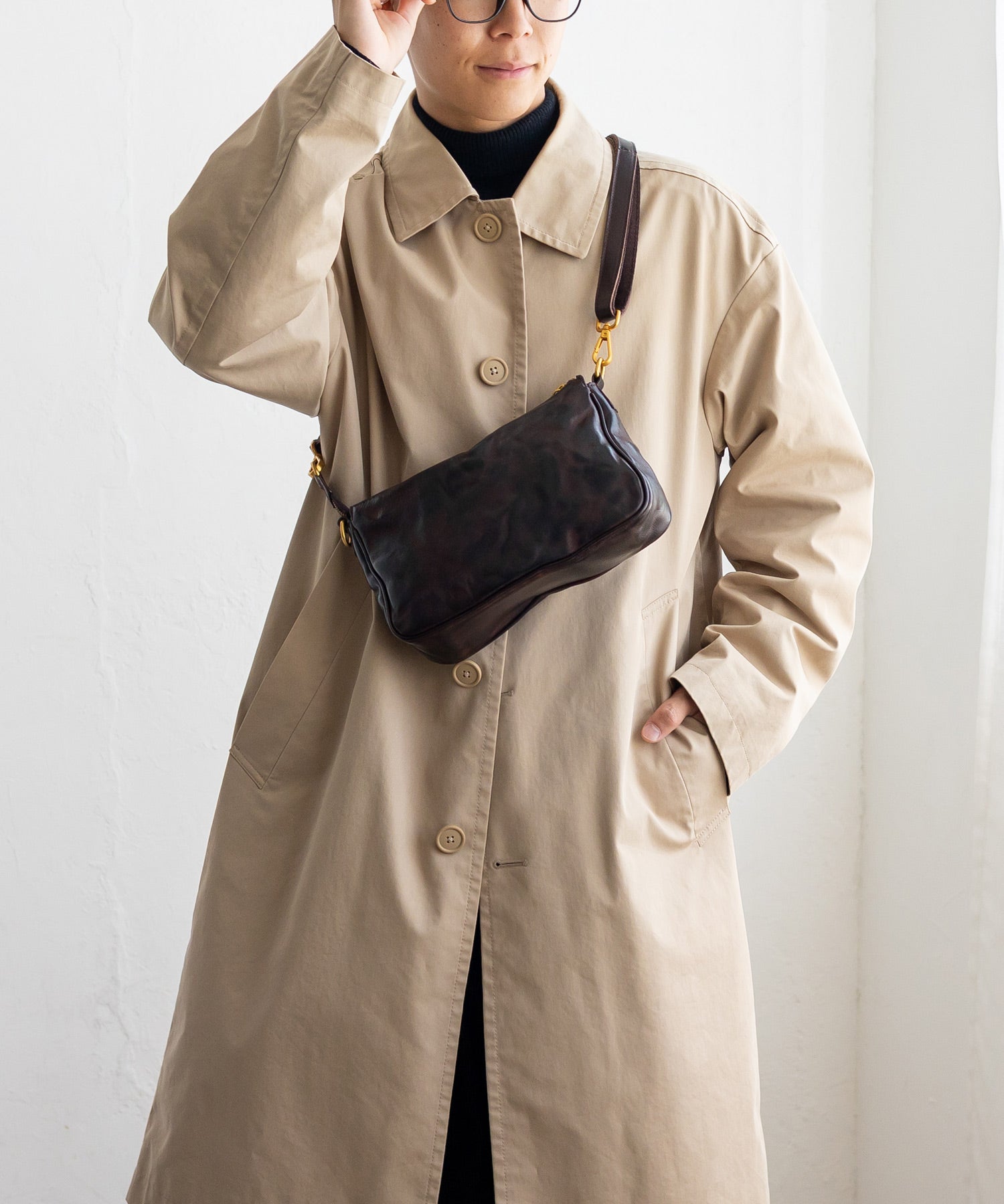 ヴィータフェリーチェ VitaFelice ヴィンテージレザー2wayミニショルダー （CAMEL） CAMEL