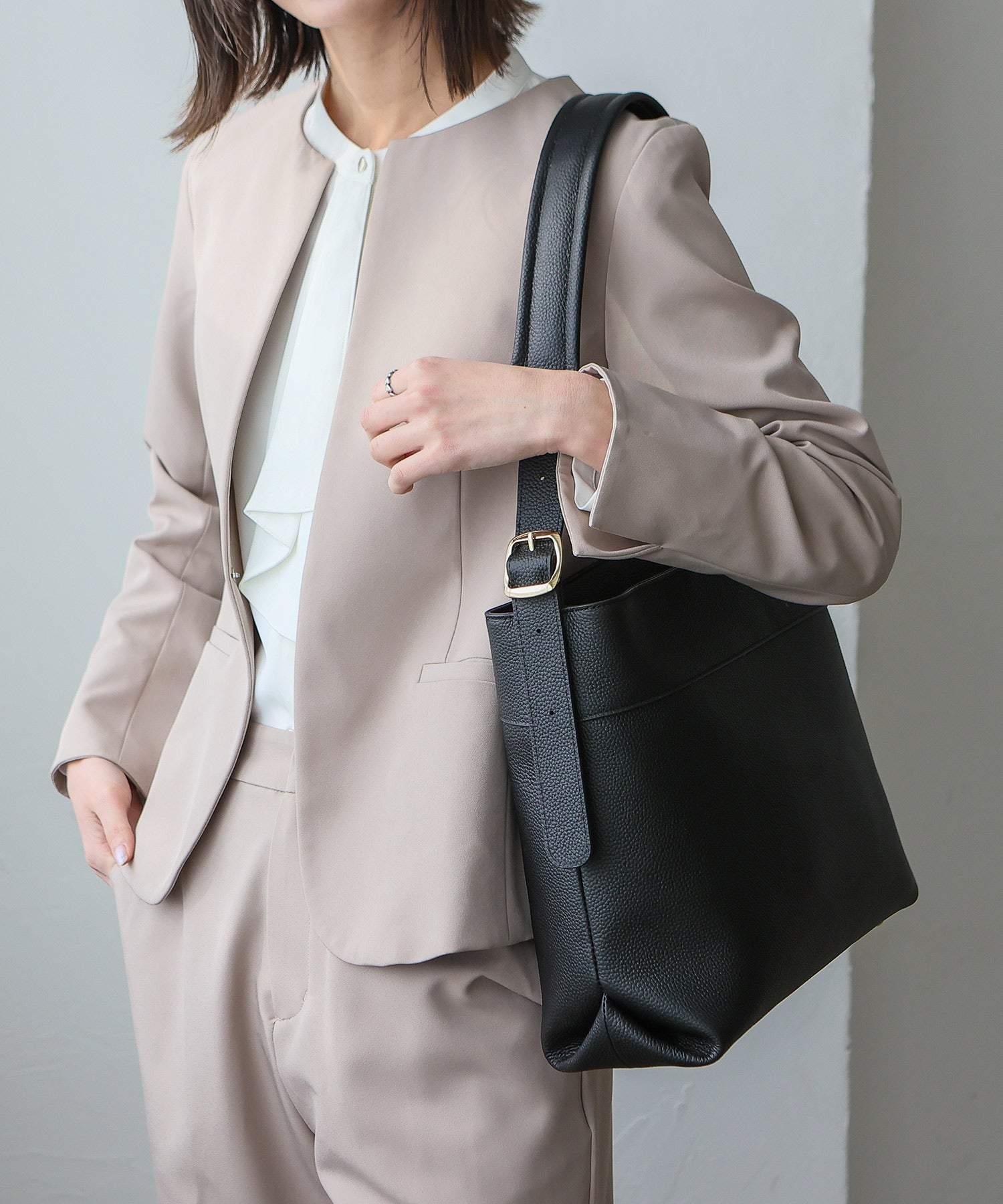 VitaFelice VitaFelice One Handle Genuine Leather Shoulder Tote Bag