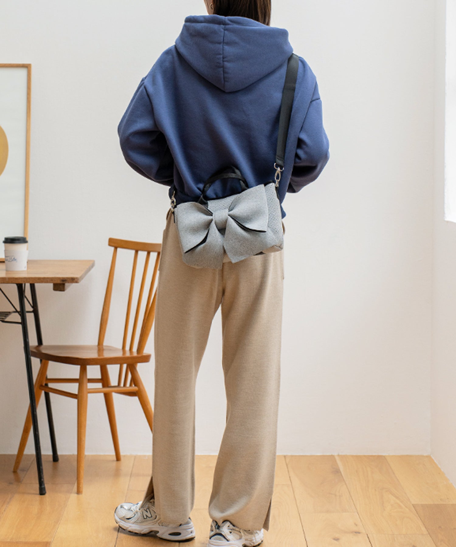 ヴィータフェリーチェ VitaFelice ネオプレーン2wayリボンショルダーバッグ （CORK） CORK