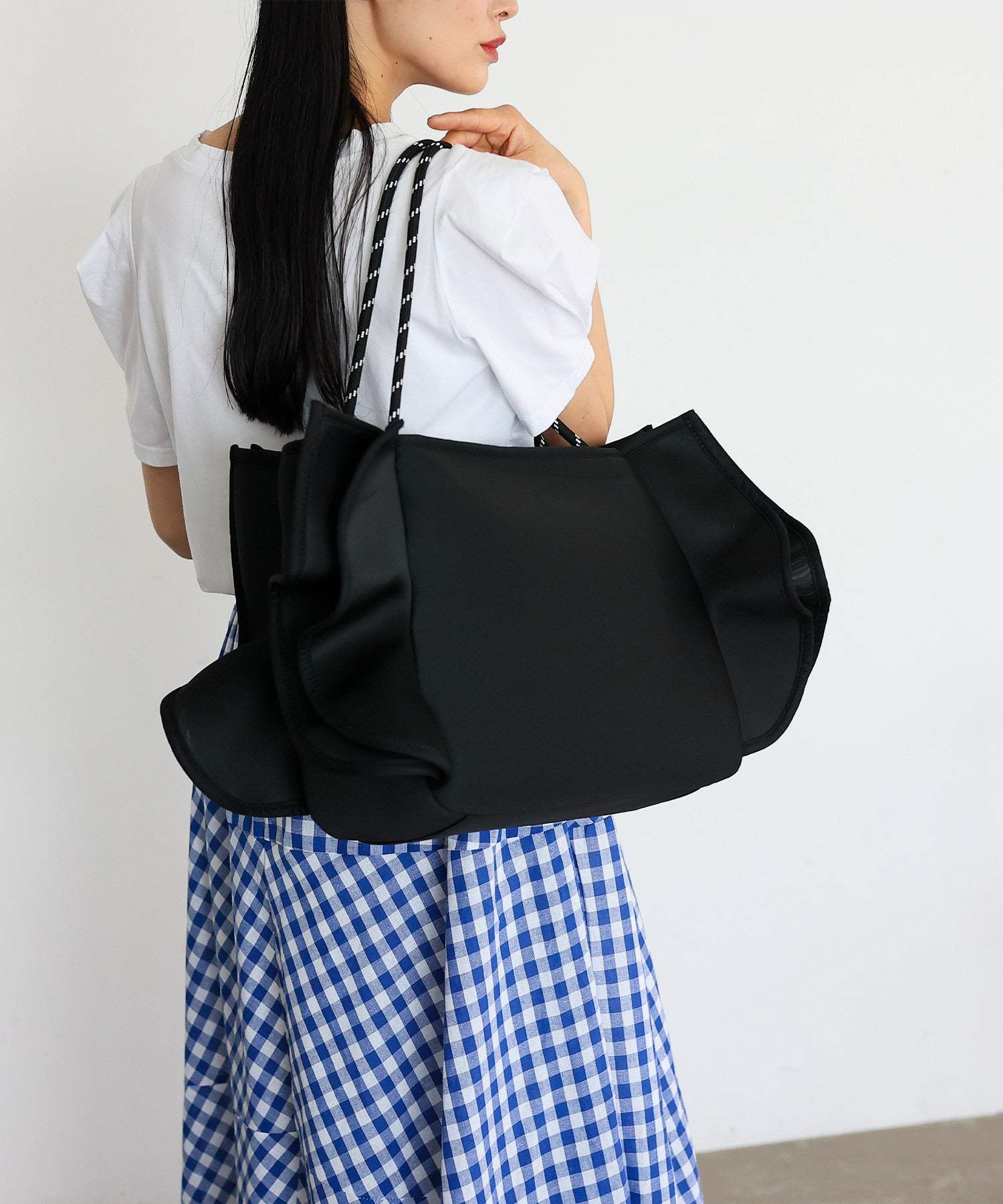 ヴィータフェリーチェ VitaFelice フリルBIGトートバッグ （BLACK） BLACK