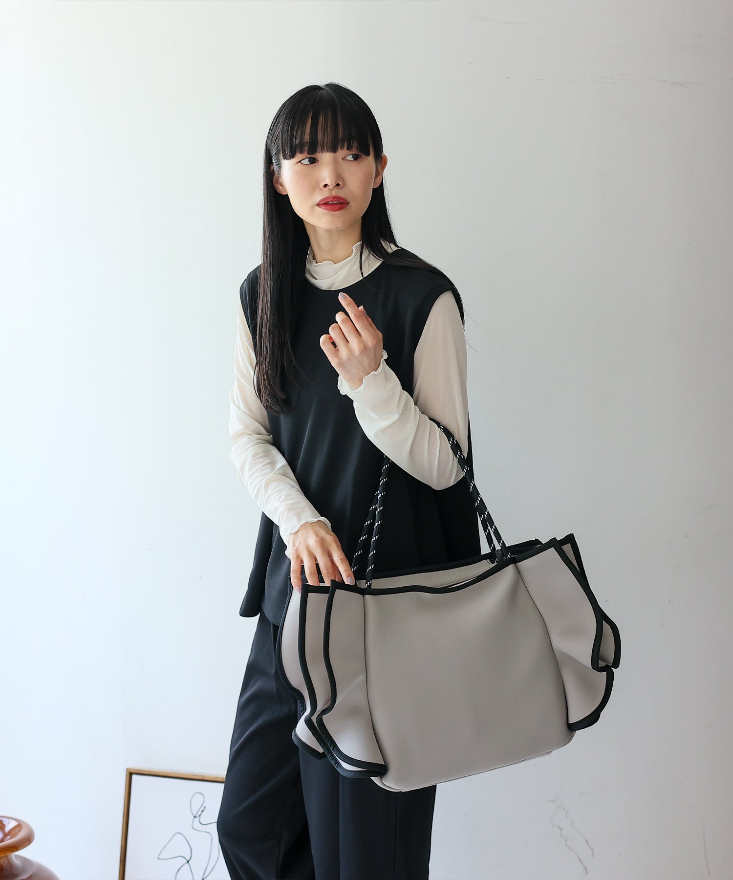 ヴィータフェリーチェ VitaFelice フリルBIGトートバッグ （BLACK） BLACK