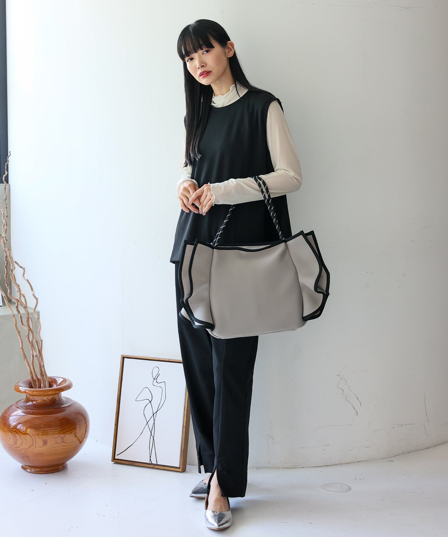 ヴィータフェリーチェ VitaFelice フリルBIGトートバッグ （BLACK） BLACK