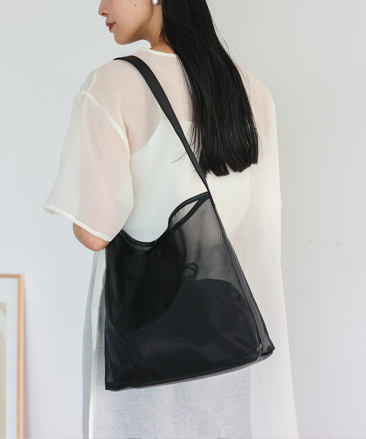 ヴィータフェリーチェ VitaFelice ポーチ付きチュールメッシュバッグ （BLACK） BLACK