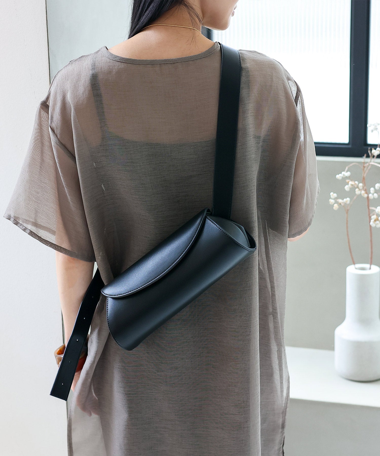 ヴィータフェリーチェ VitaFelice ミニマルショルダーバッ （BLACK） BLACK