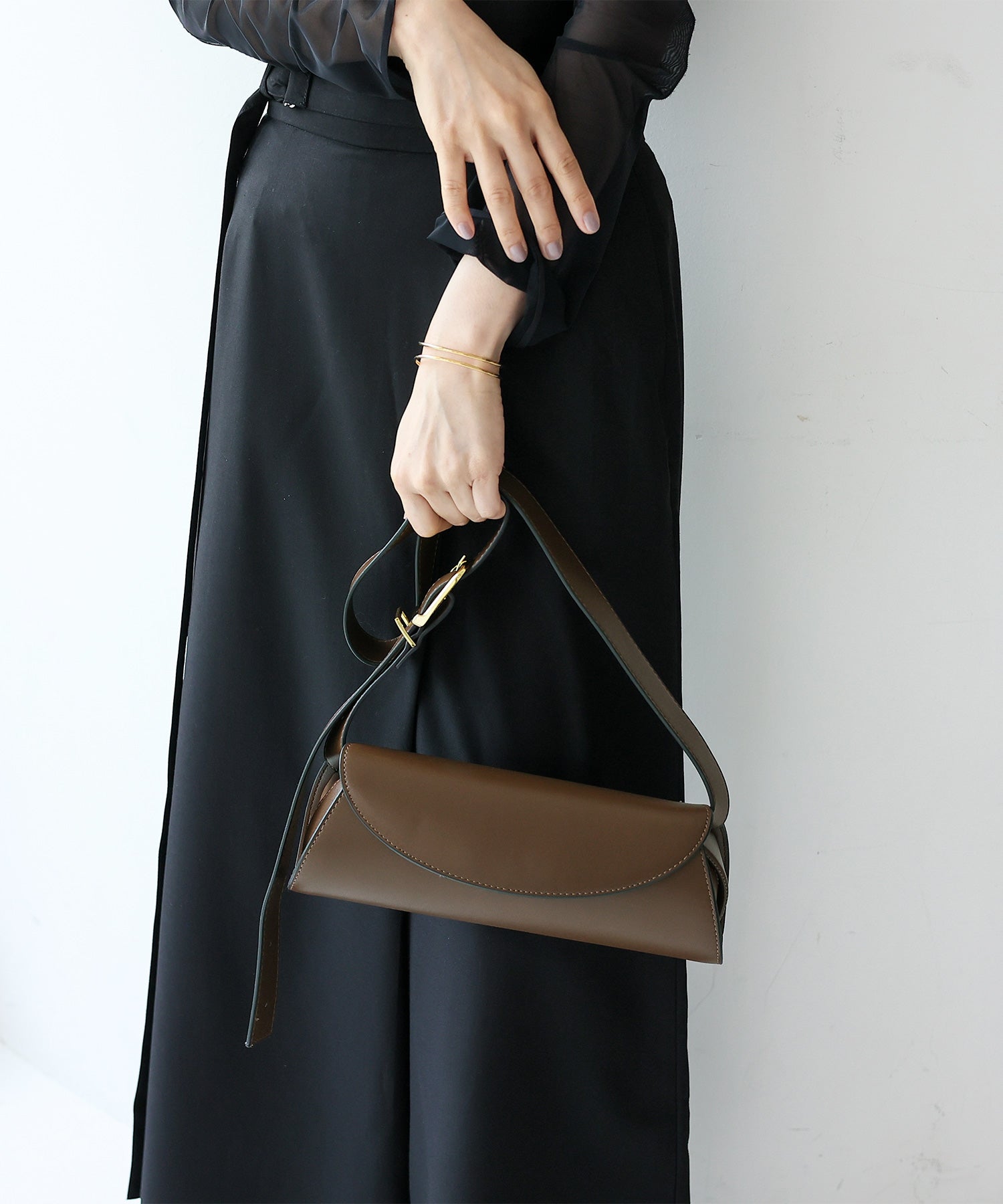 ヴィータフェリーチェ VitaFelice ミニマルショルダーバッ （BLACK） BLACK