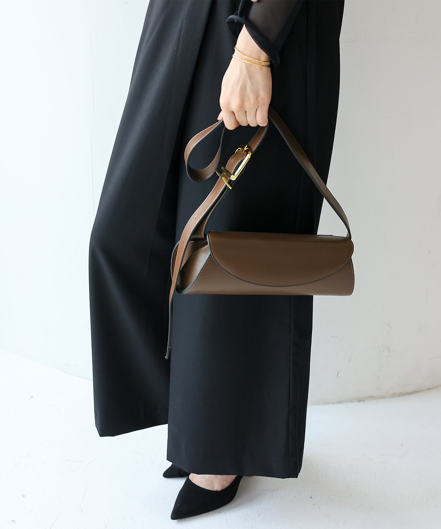 ヴィータフェリーチェ VitaFelice ミニマルショルダーバッ （BROWN） BROWN