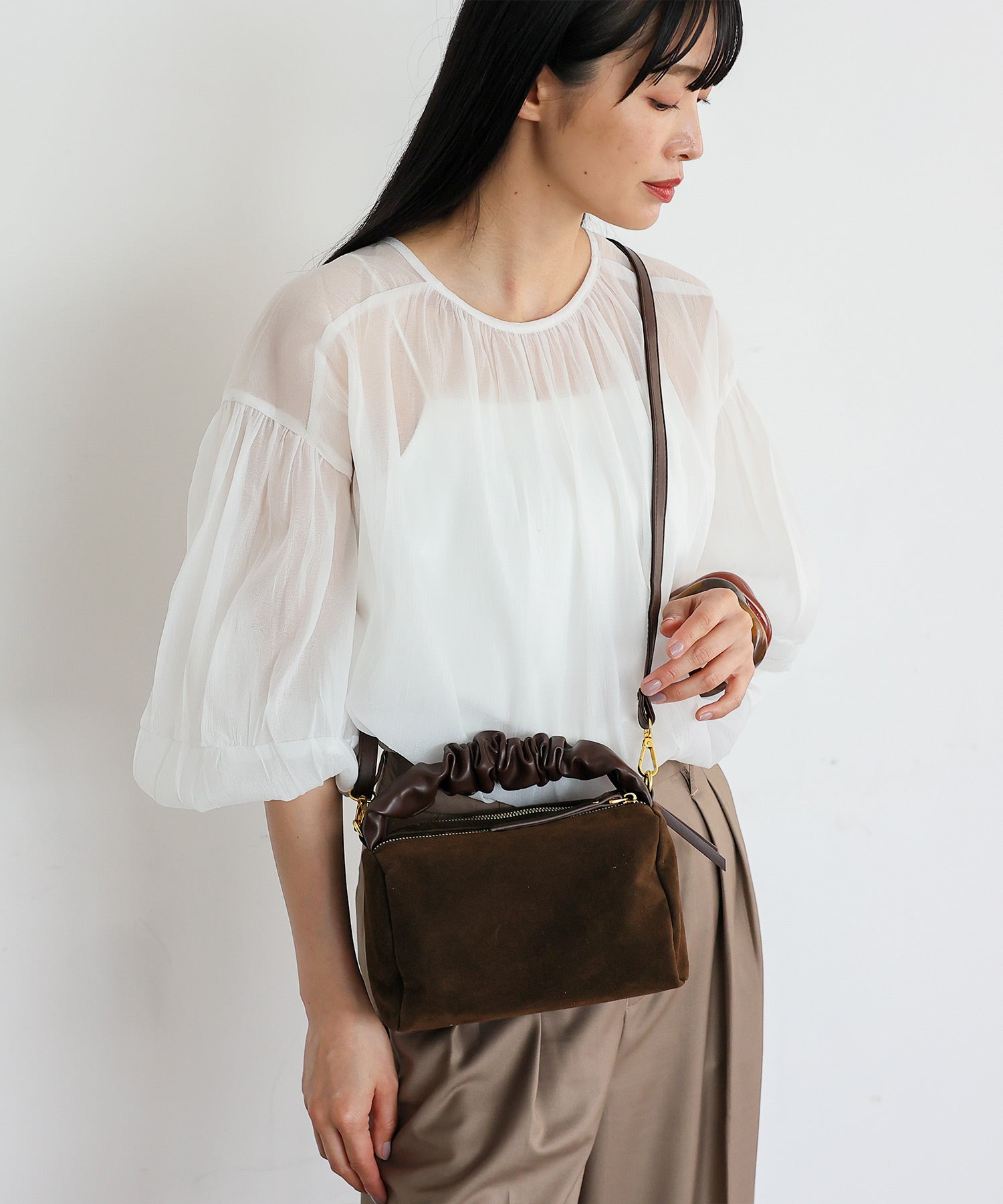 ヴィータフェリーチェ VitaFelice スエードワンハンドルバッグ （BROWN） BROWN
