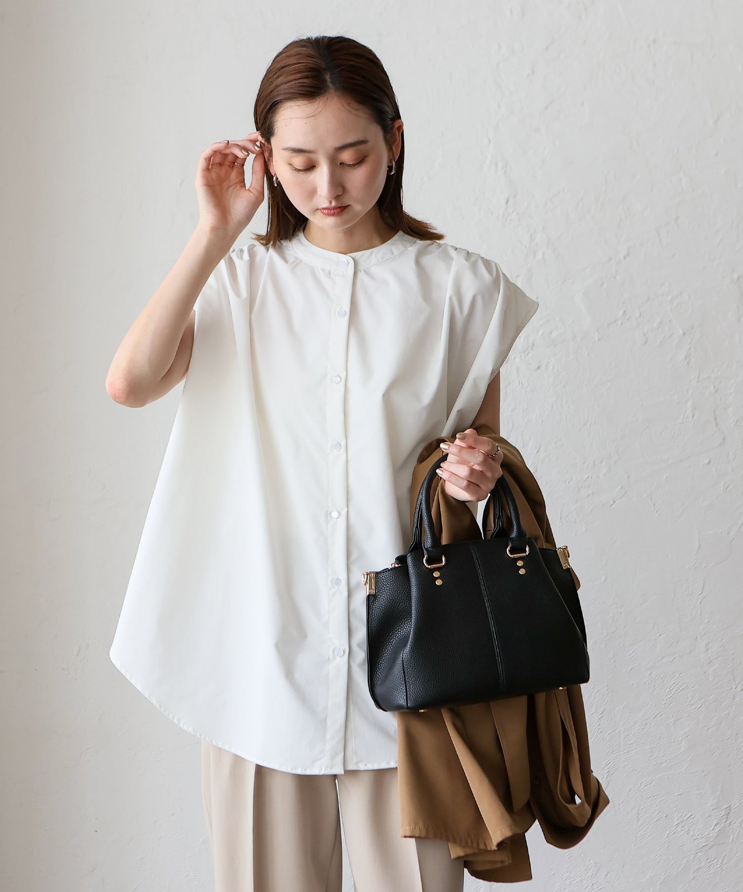 ヴィータフェリーチェ VitaFelice サイドタック2WAYハンドバッグ （BLACK） BLACK