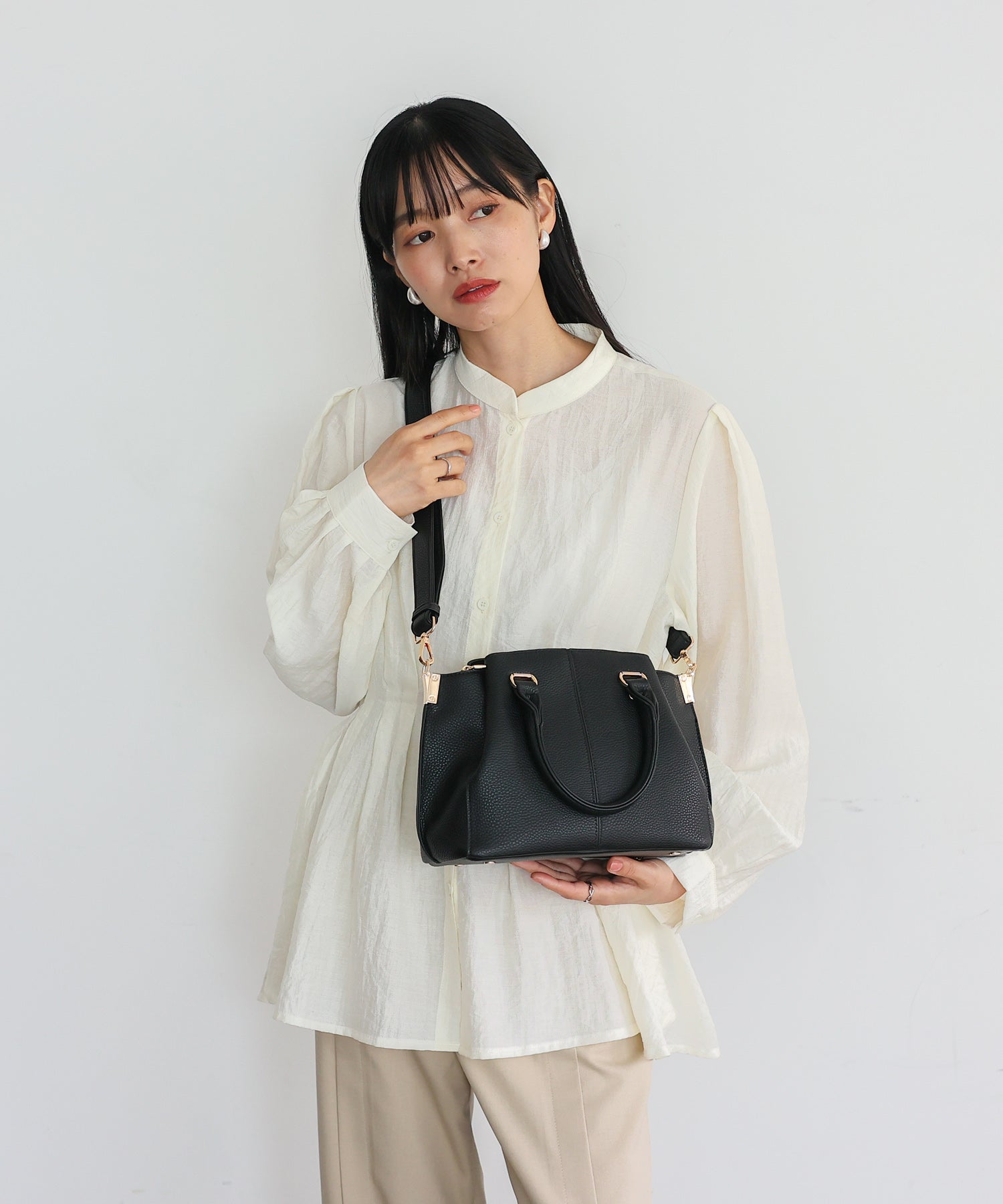 ヴィータフェリーチェ VitaFelice サイドタック2WAYハンドバッグ （BLACK） BLACK