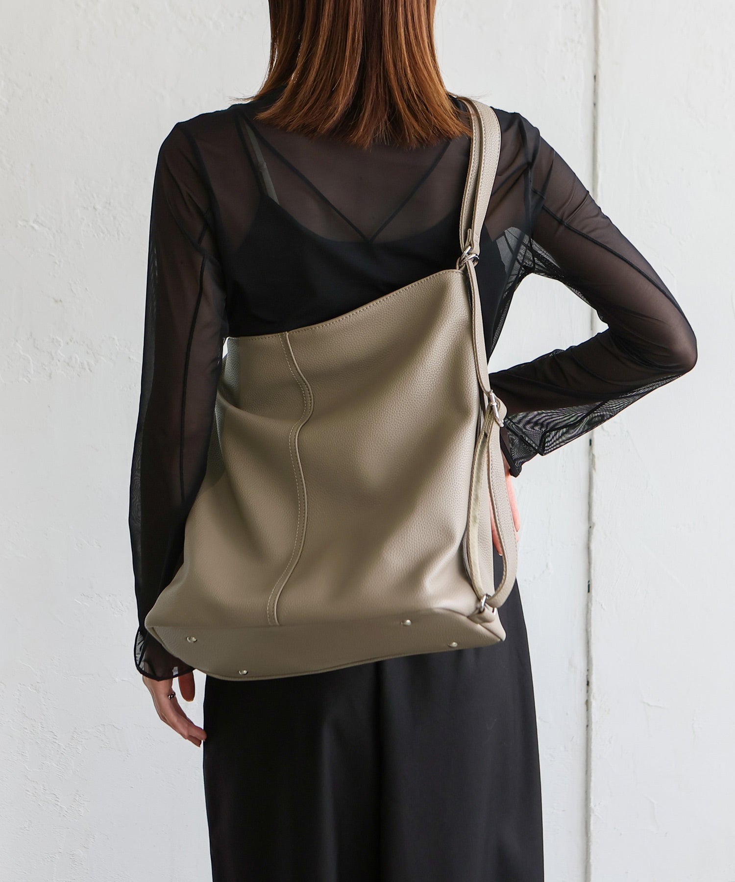ヴィータフェリーチェ VitaFelice 【1秒でリュック⇔ショルダー】ソフト3WAYリュックサック （BLACK） BLACK