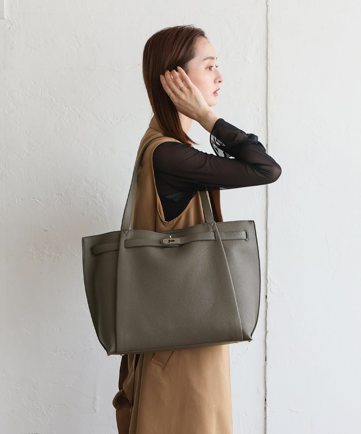 ヴィータフェリーチェ VitaFelice ロングハンドルトートバッグ （BLACK） BLACK
