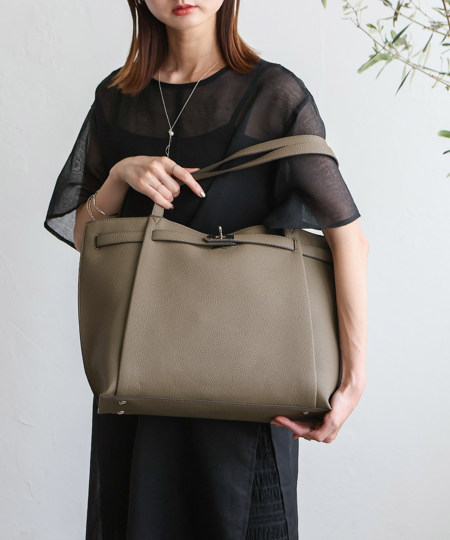 ヴィータフェリーチェ VitaFelice ロングハンドルトートバッグ （BLACK） BLACK