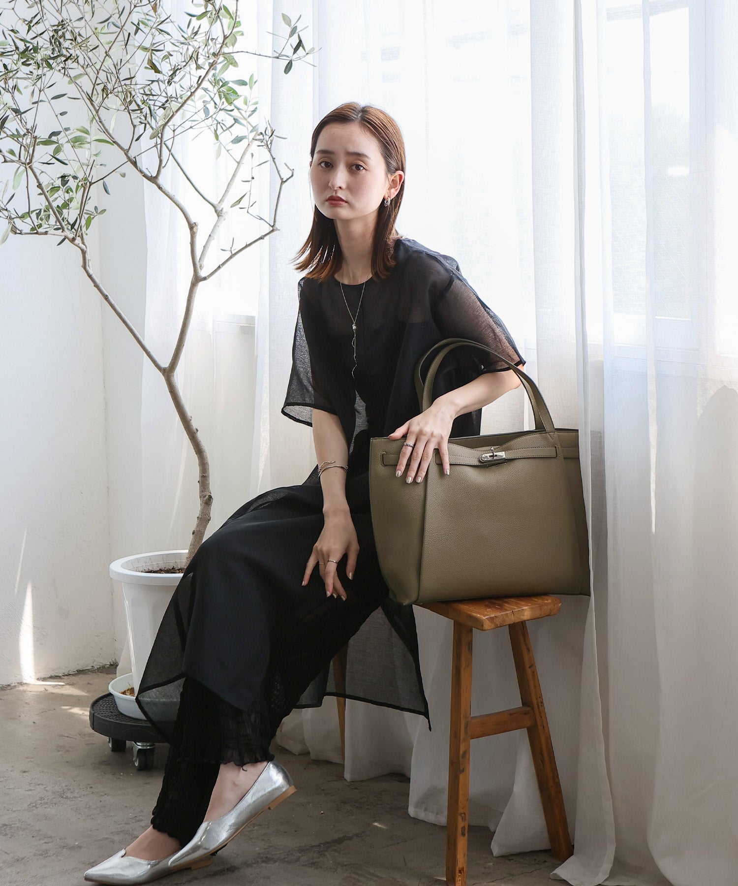 ヴィータフェリーチェ VitaFelice ロングハンドルトートバッグ （BLACK） BLACK