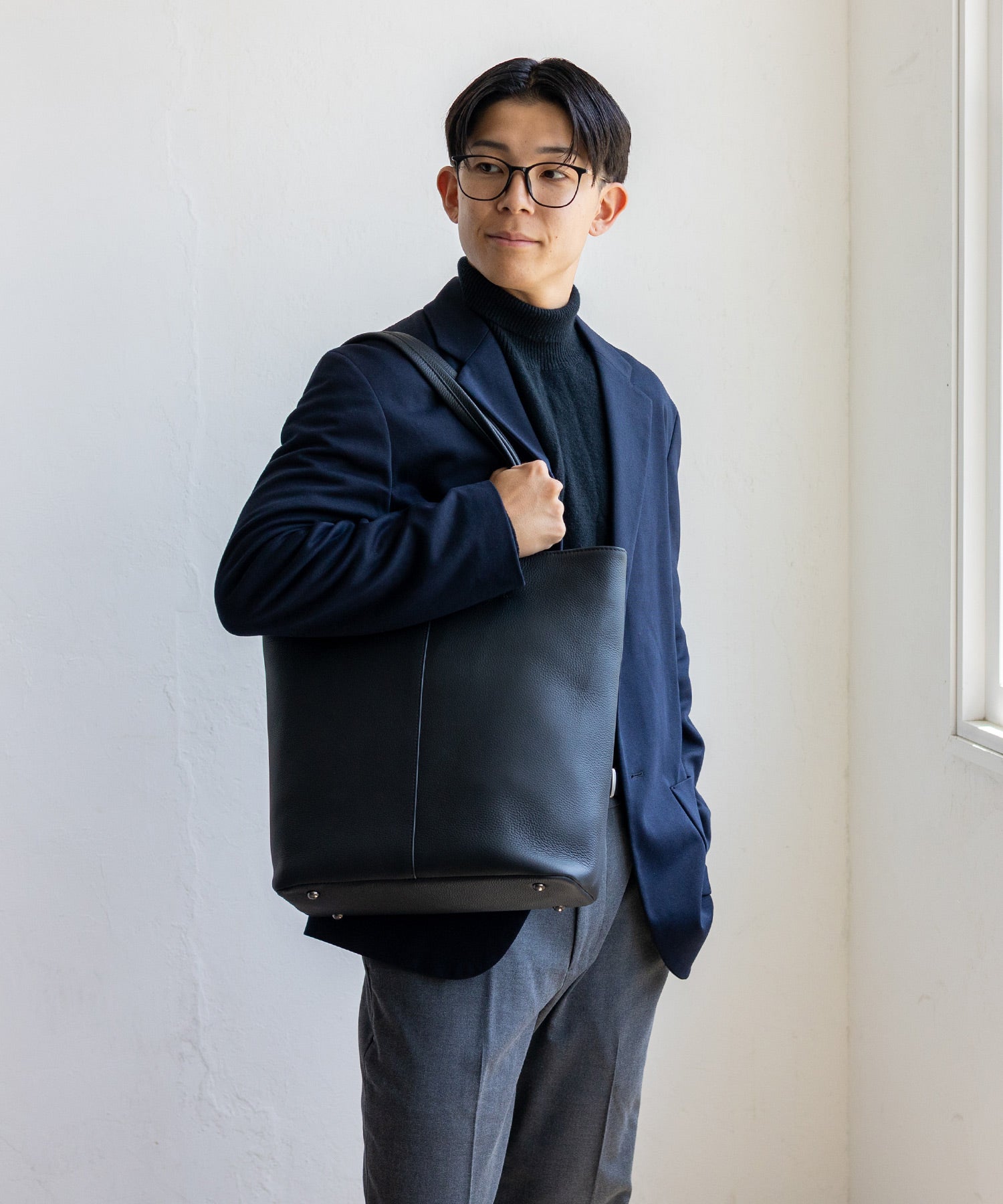 ヴィータフェリーチェ VitaFelice 本革機能派縦型トートバッグ （DGRAY） DGRAY