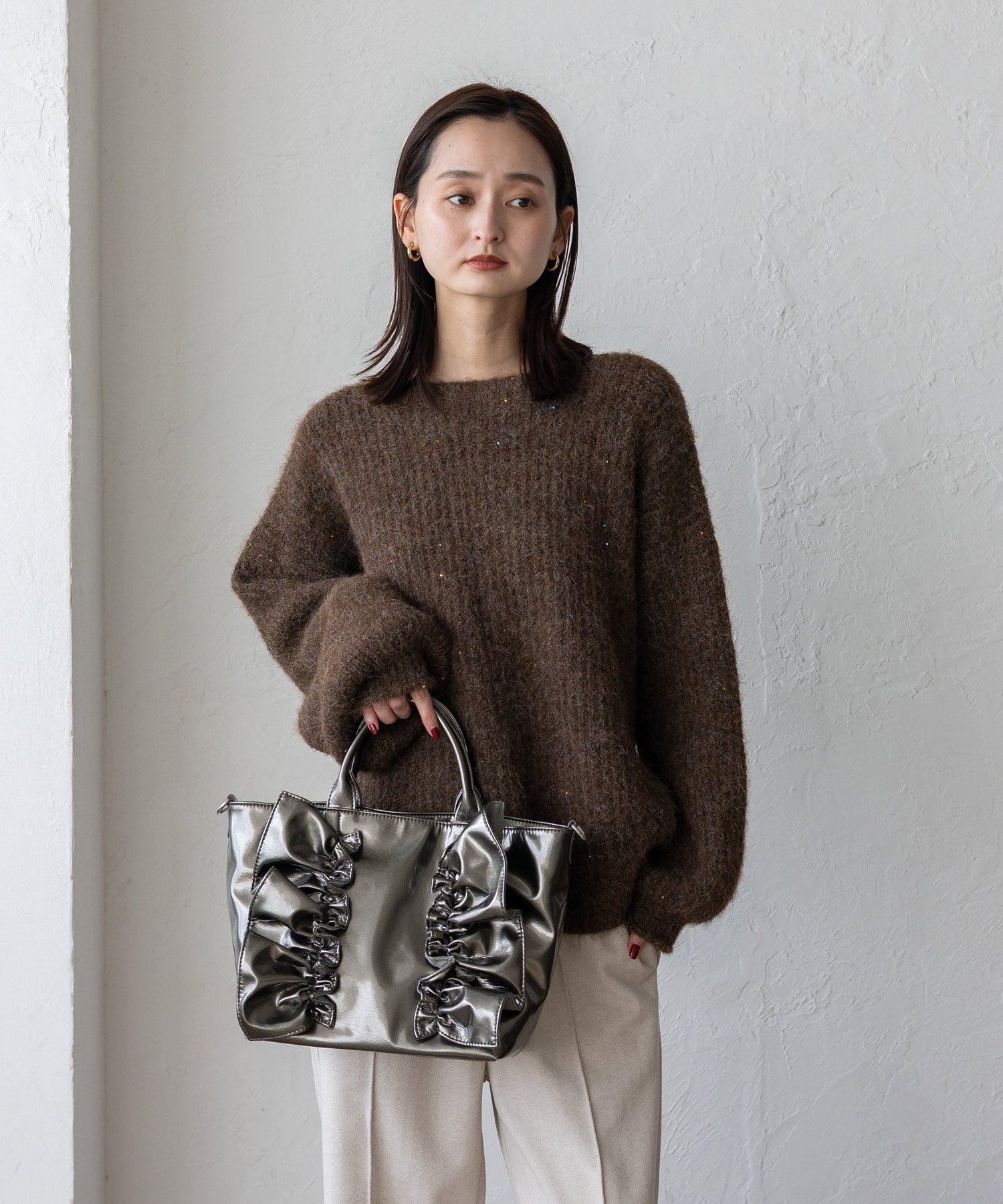 ヴィータフェリーチェ VitaFelice エナメル2wayフリルトートバッグ （MOCHA） MOCHA