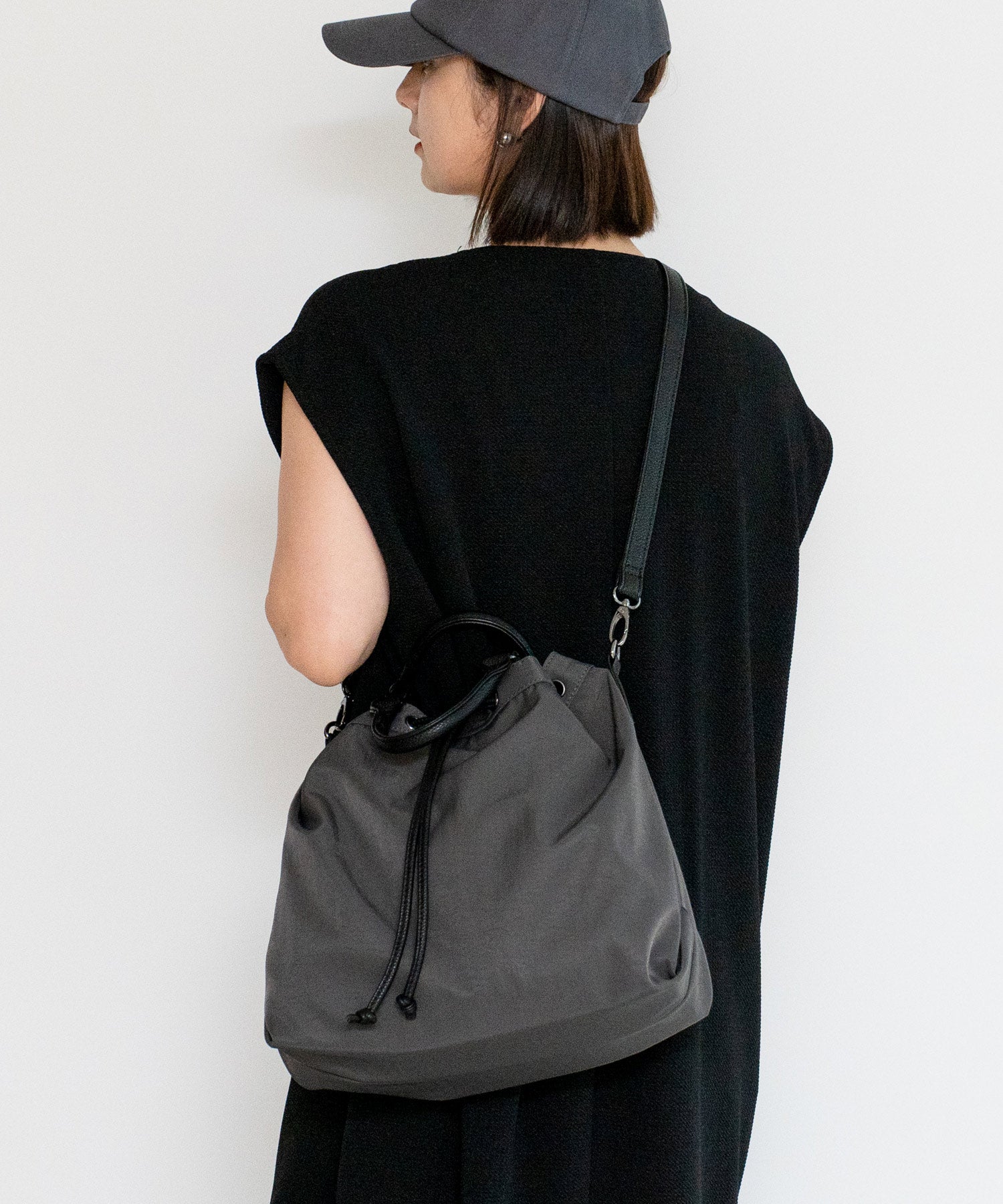ヴィータフェリーチェ VitaFelice 巾着2wayトートバッグ ショルダーバッグ （SBROWN） SBROWN