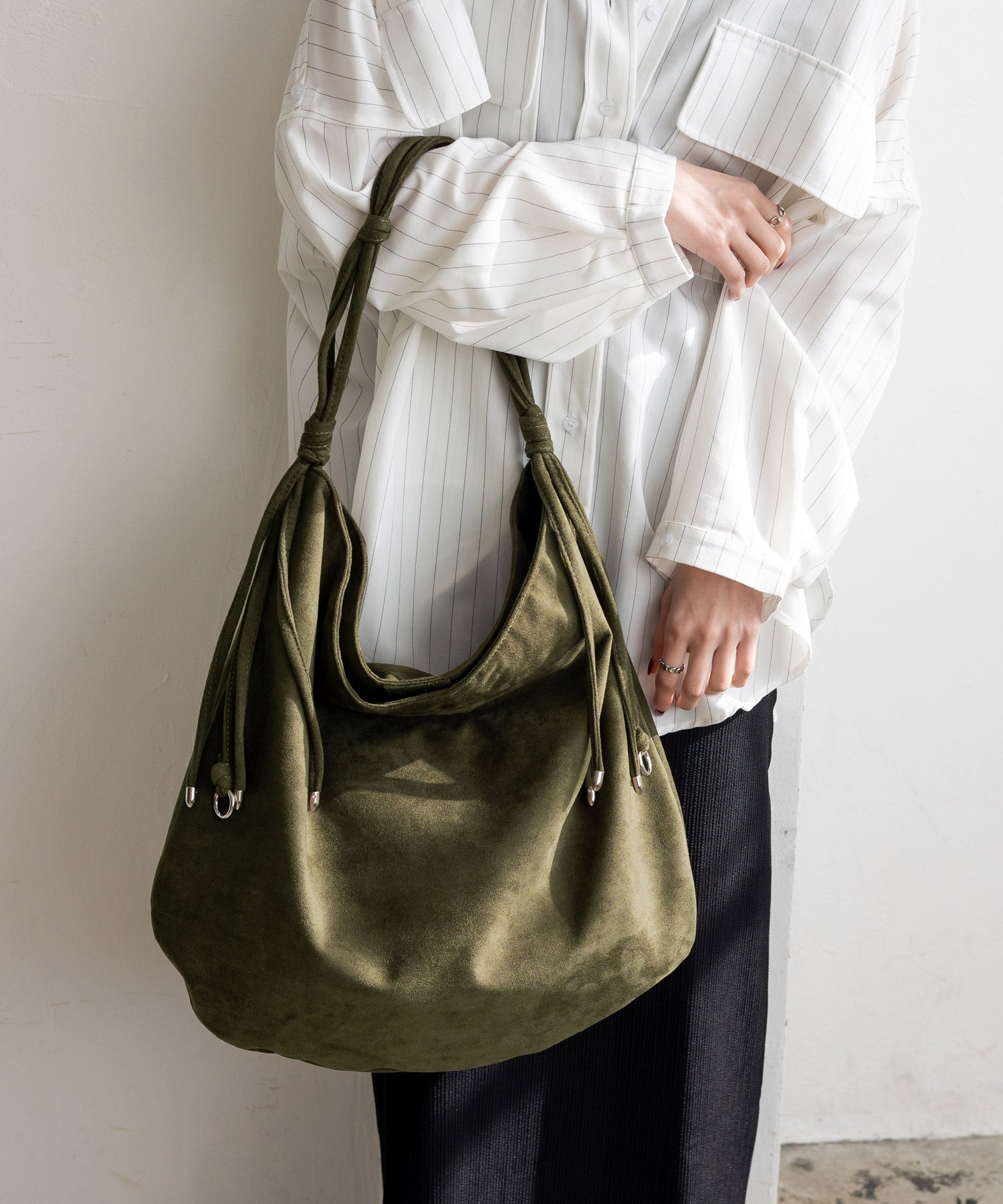 ヴィータフェリーチェ VitaFelice スエードワンハンドルバッグ （KHAKI） KHAKI