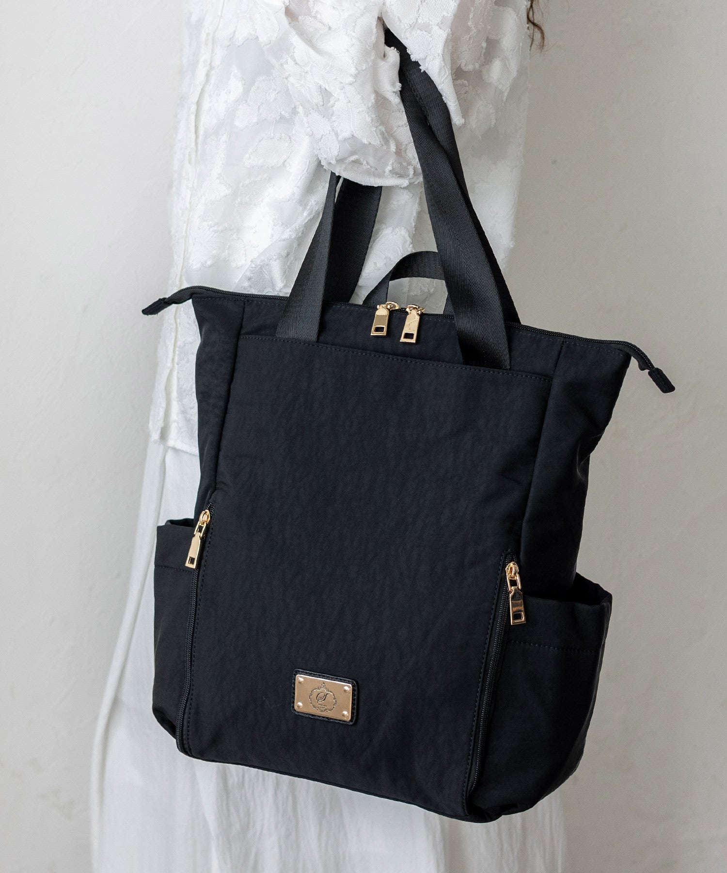 ヴィータフェリーチェ VitaFelice ゴールドプレートナイロン2wayリュック （BLACK） BLACK