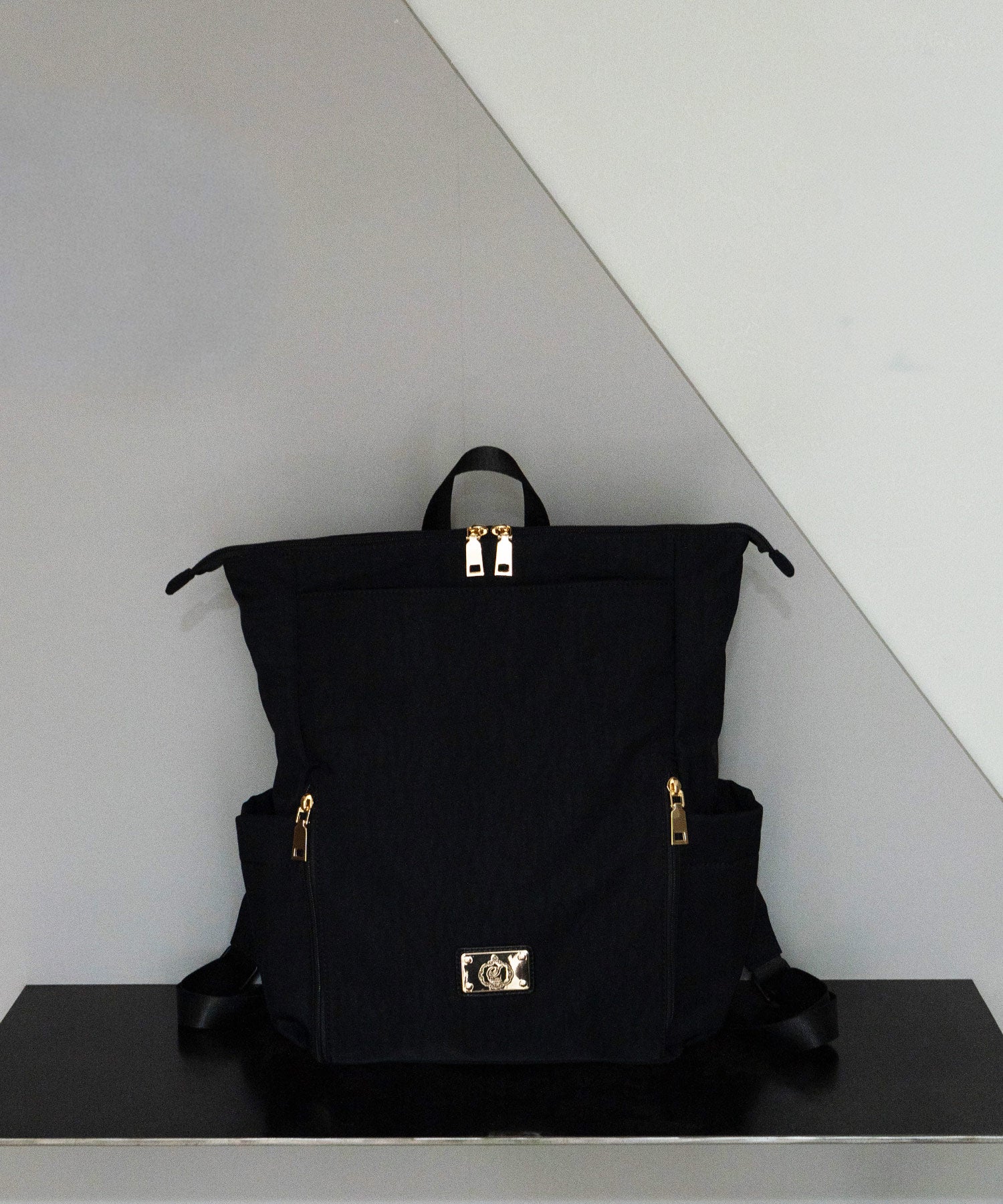 ヴィータフェリーチェ VitaFelice ゴールドプレートナイロン2wayリュック （BLACK） BLACK