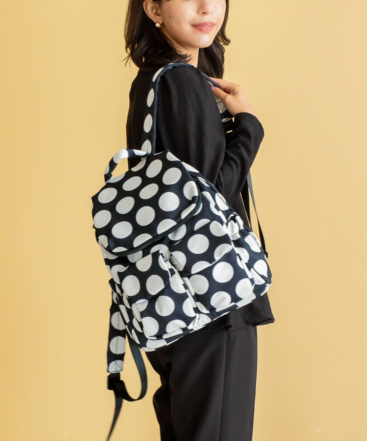 ヴィータフェリーチェ VitaFelice 10ポケットナイロンリュックサック （BLACK） BLACK