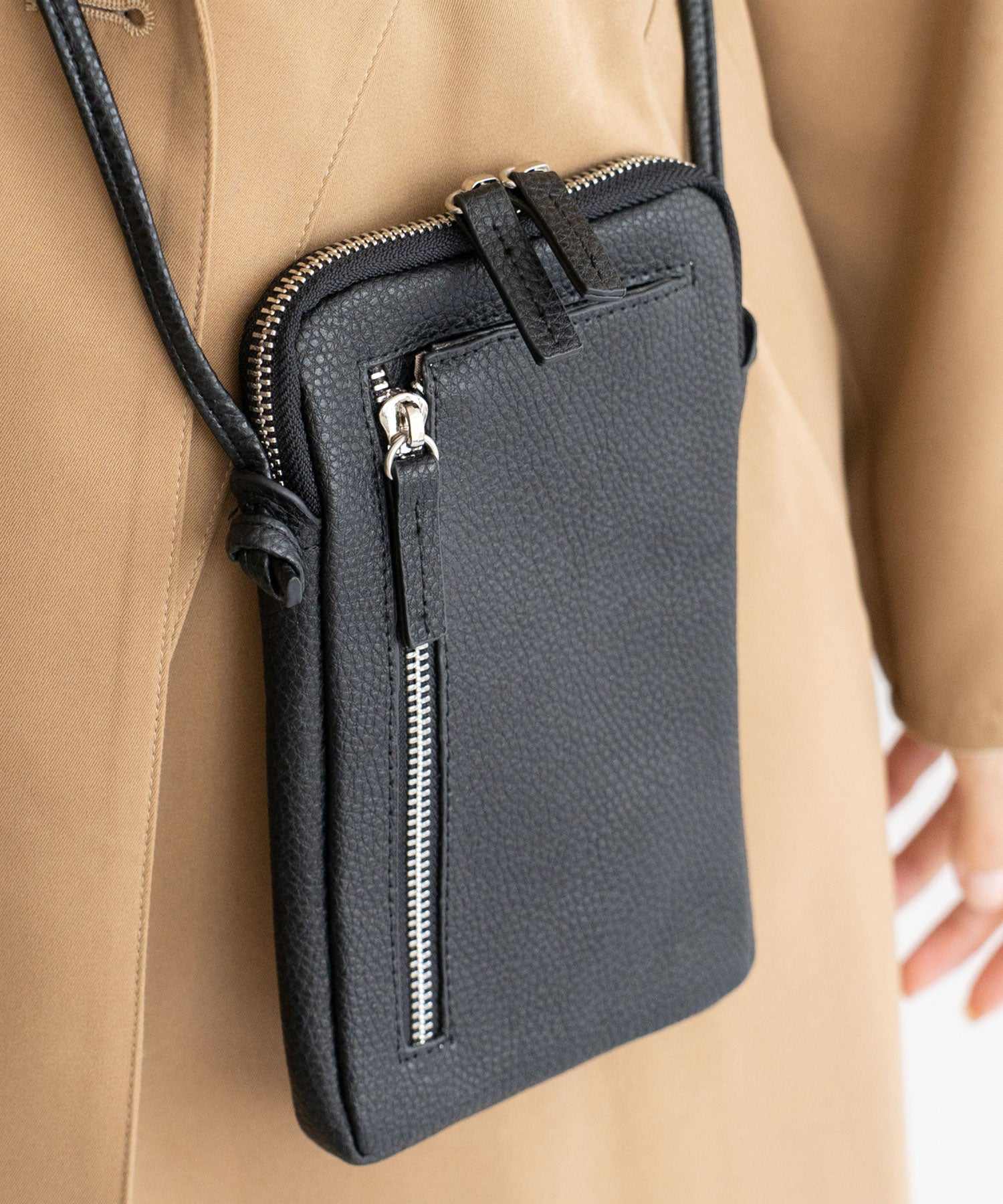 ヴィータフェリーチェ VitaFelice 本革ショルダーポシェット （BLACK） BLACK