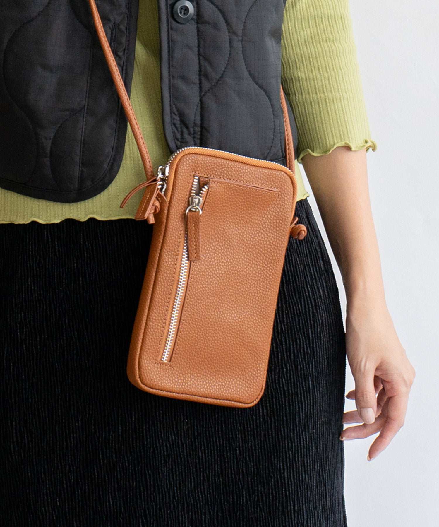 ヴィータフェリーチェ VitaFelice 本革ショルダーポシェット （BROWN） BROWN