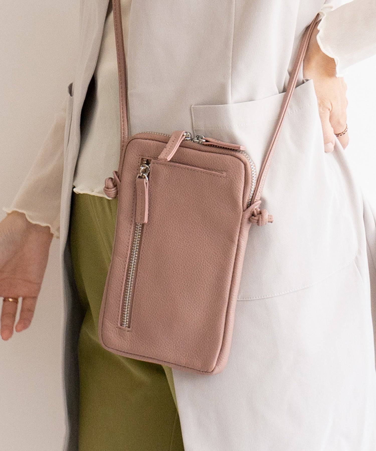 ヴィータフェリーチェ VitaFelice 本革ショルダーポシェット （PINK） PINK