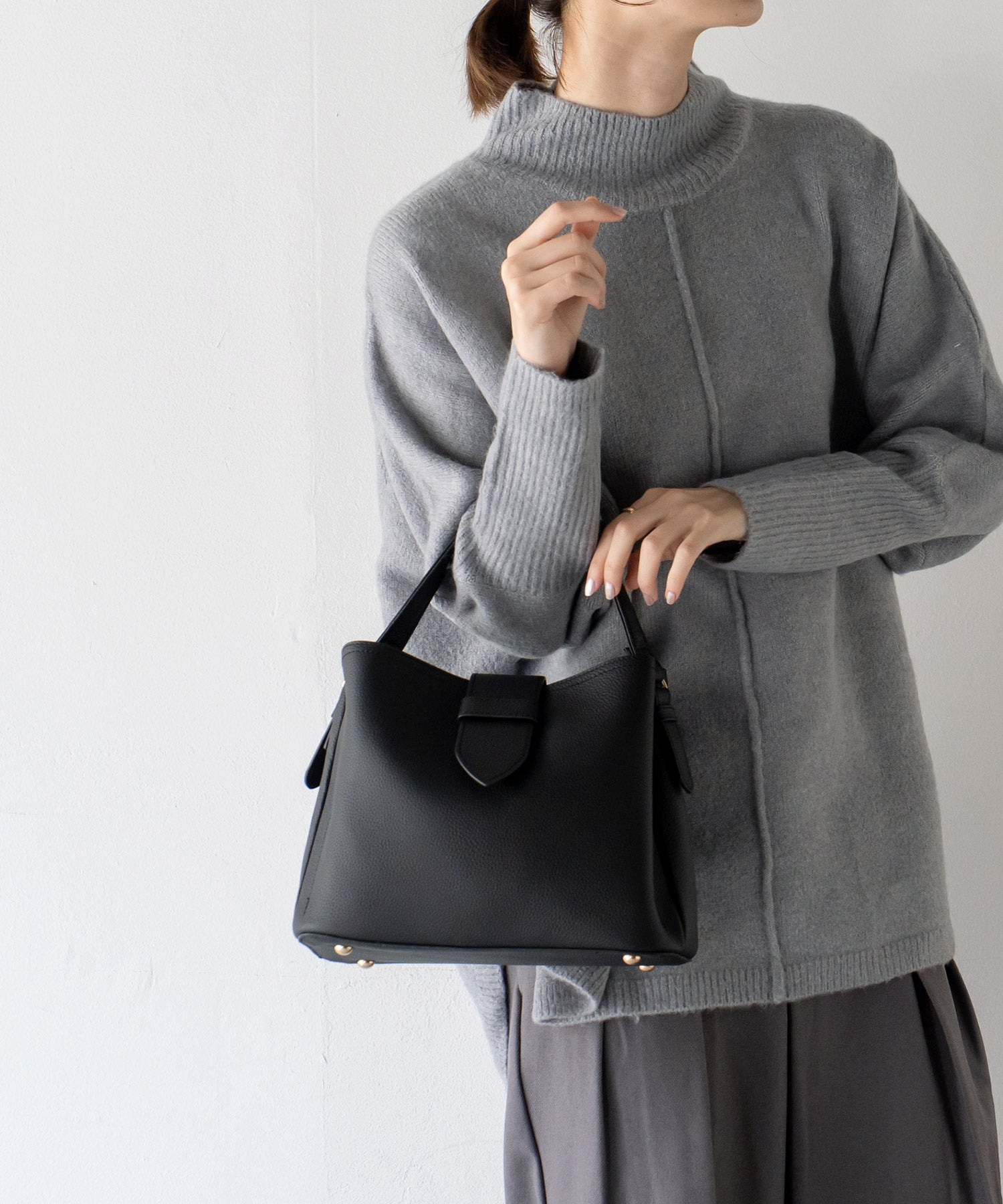 ヴィータフェリーチェ VitaFelice 本革3ルーム2wayハンドバッグ （GRAYBEIGE） GRAYBEIGE