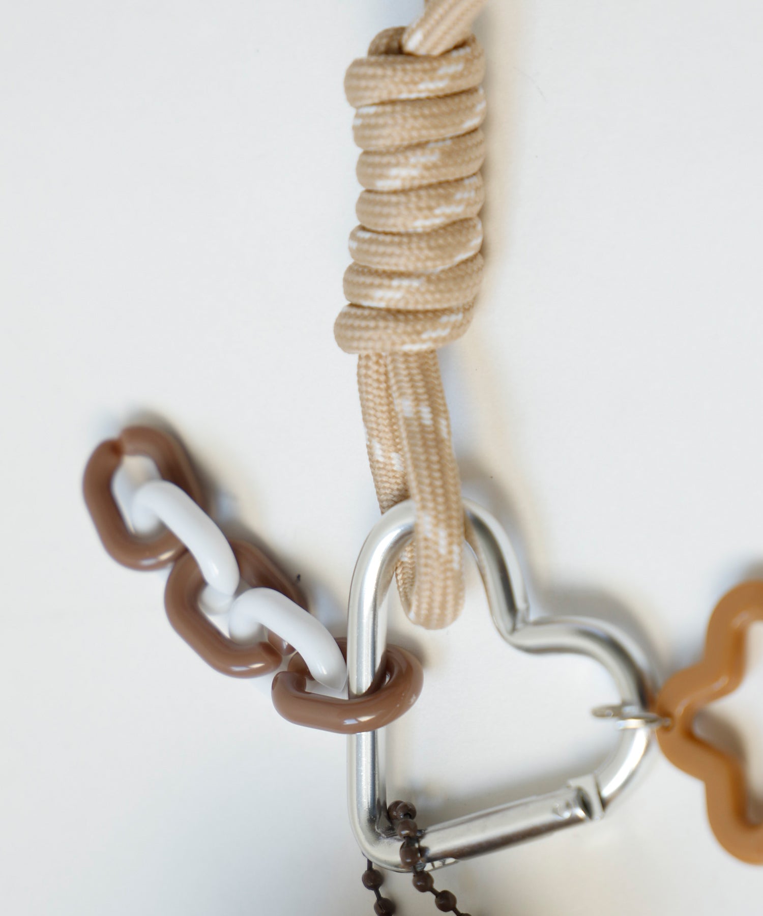 ヴィータフェリーチェ VitaFelice カラフルモンスター ファーキーホルダー（コードストラップ付き バッグチャーム） （ORANGE） ORANGE