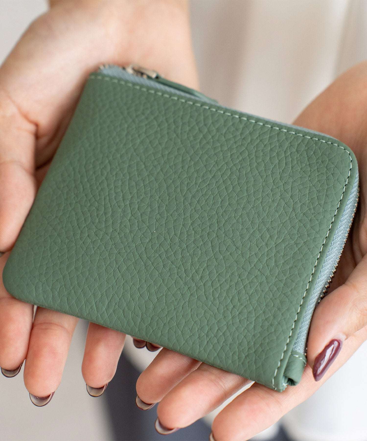 VitaFelice [Anti-skimming] L-shaped zipper slim mini wallet
