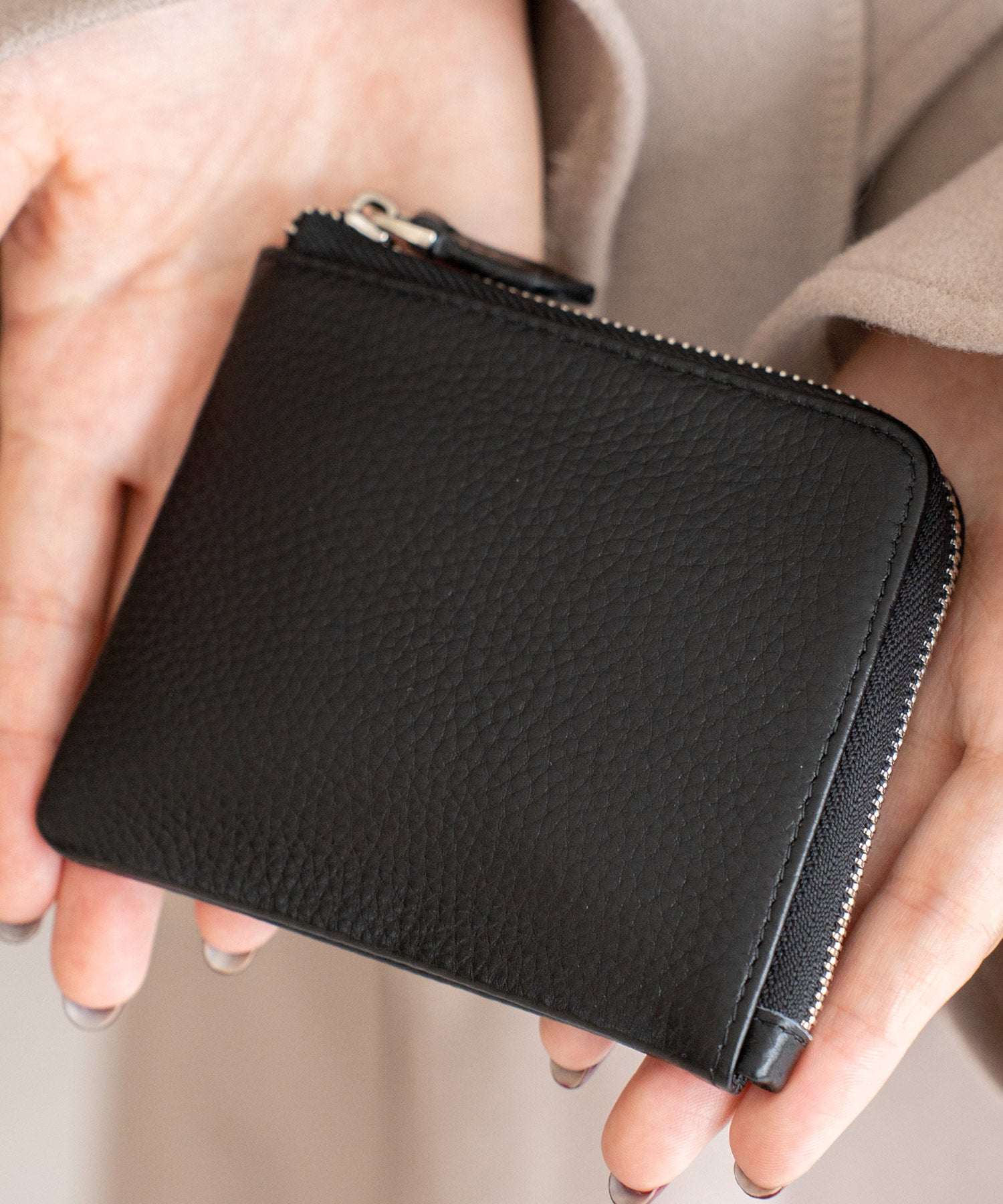 VitaFelice [Anti-skimming] L-shaped zipper slim mini wallet