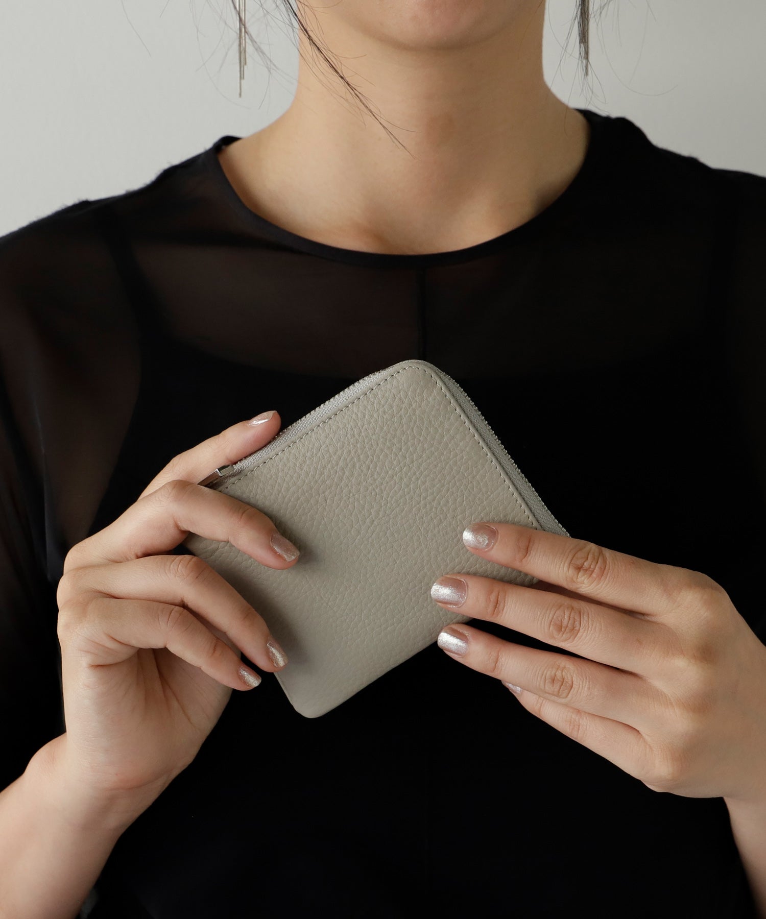 ヴィータフェリーチェ VitaFelice レザーL字ファスナーミニ財布,GRAY