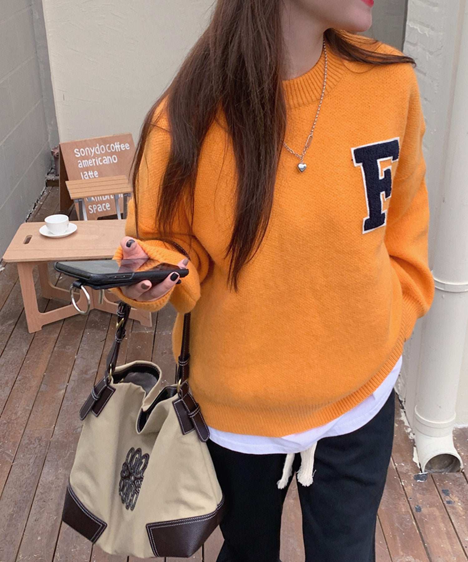 ヴィータフェリーチェ VitaFelice Fロゴニット