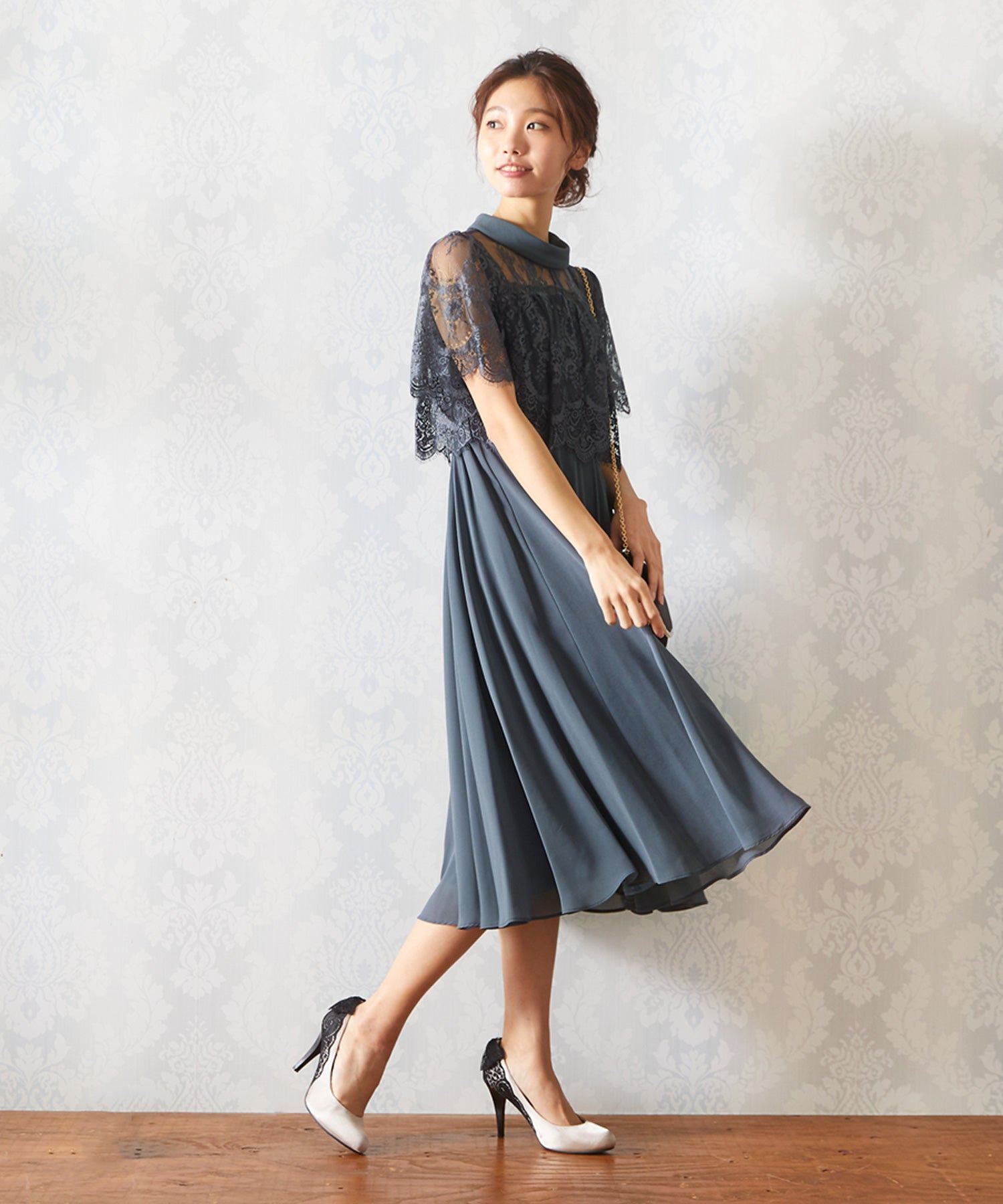 ヴィータフェリーチェ VitaFelice ミモレ丈レースケープ風フレアワンピースドレス 結婚式 半袖 パーティードレス フォーマルドレス お呼ばれ ドレス ミセス 二次会 同窓会 成人式 フレア ノース （ブルーグレー） ブルーグレー
