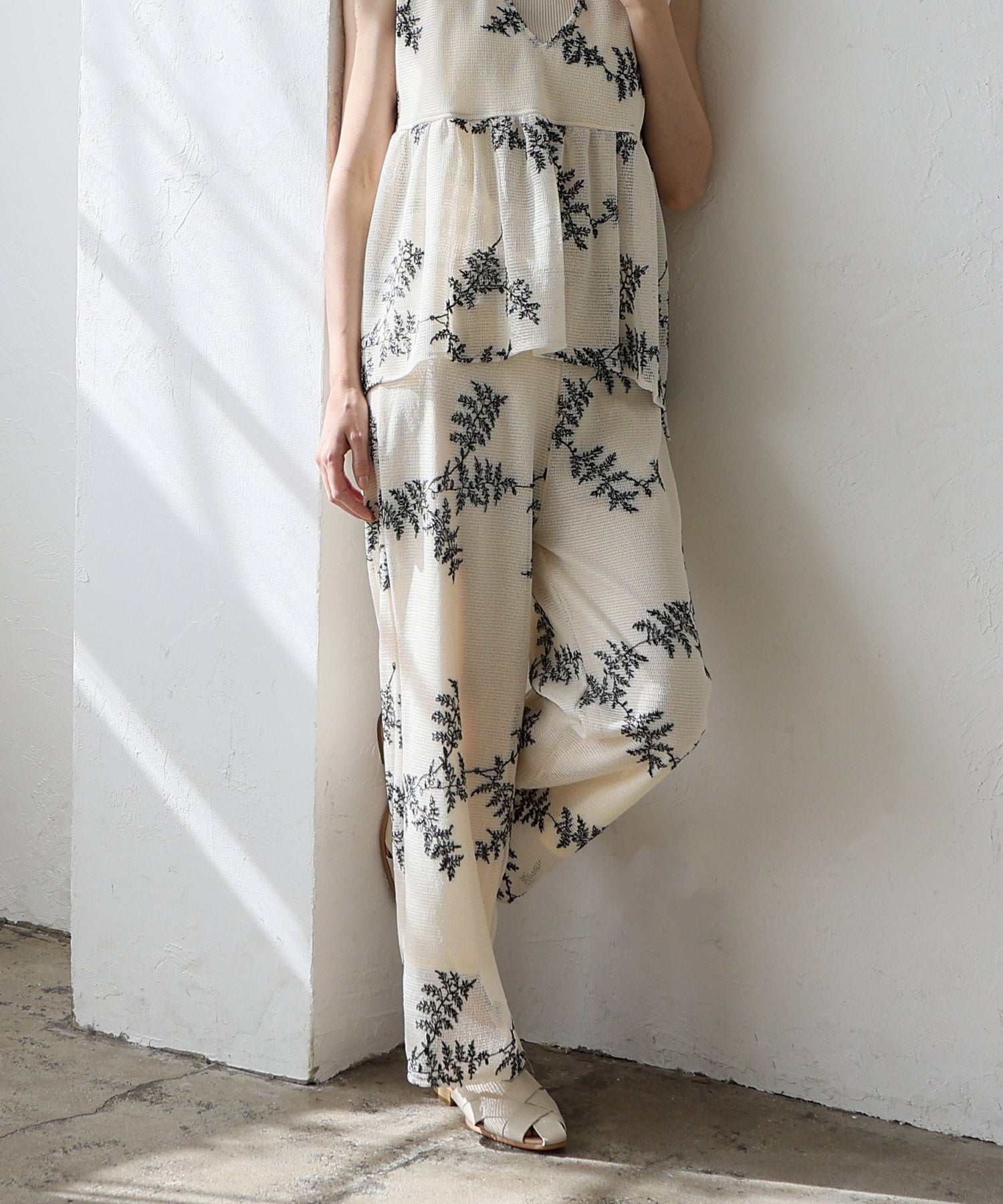 ヴィータフェリーチェ VitaFelice 花柄刺繍シアーパンツ （BLACK） BLACK