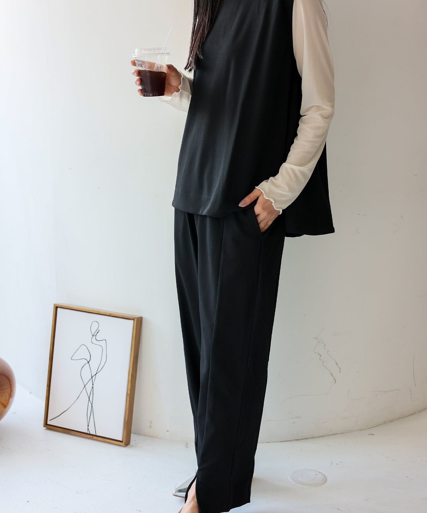 ヴィータフェリーチェ VitaFelice リラックスフィット センタープレスストレートパンツ （BLACK） BLACK