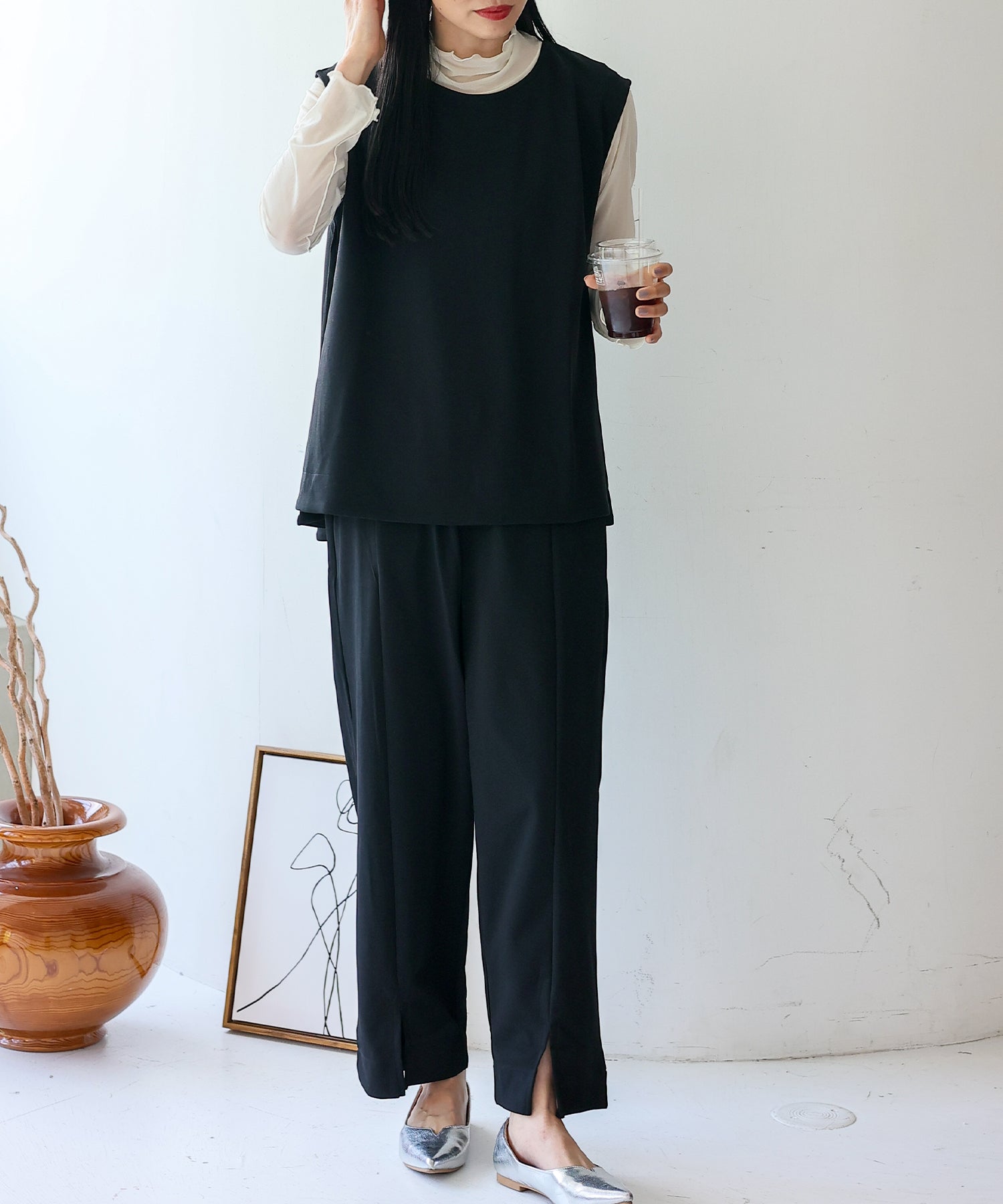 ヴィータフェリーチェ VitaFelice リラックスフィット センタープレスストレートパンツ （BLACK） BLACK