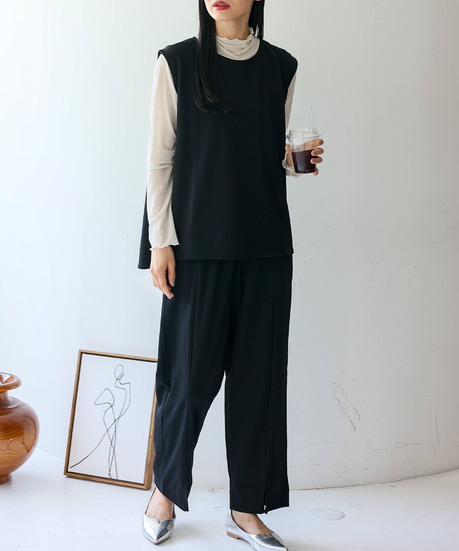 ヴィータフェリーチェ VitaFelice リラックスフィット センタープレスストレートパンツ （BLACK） BLACK