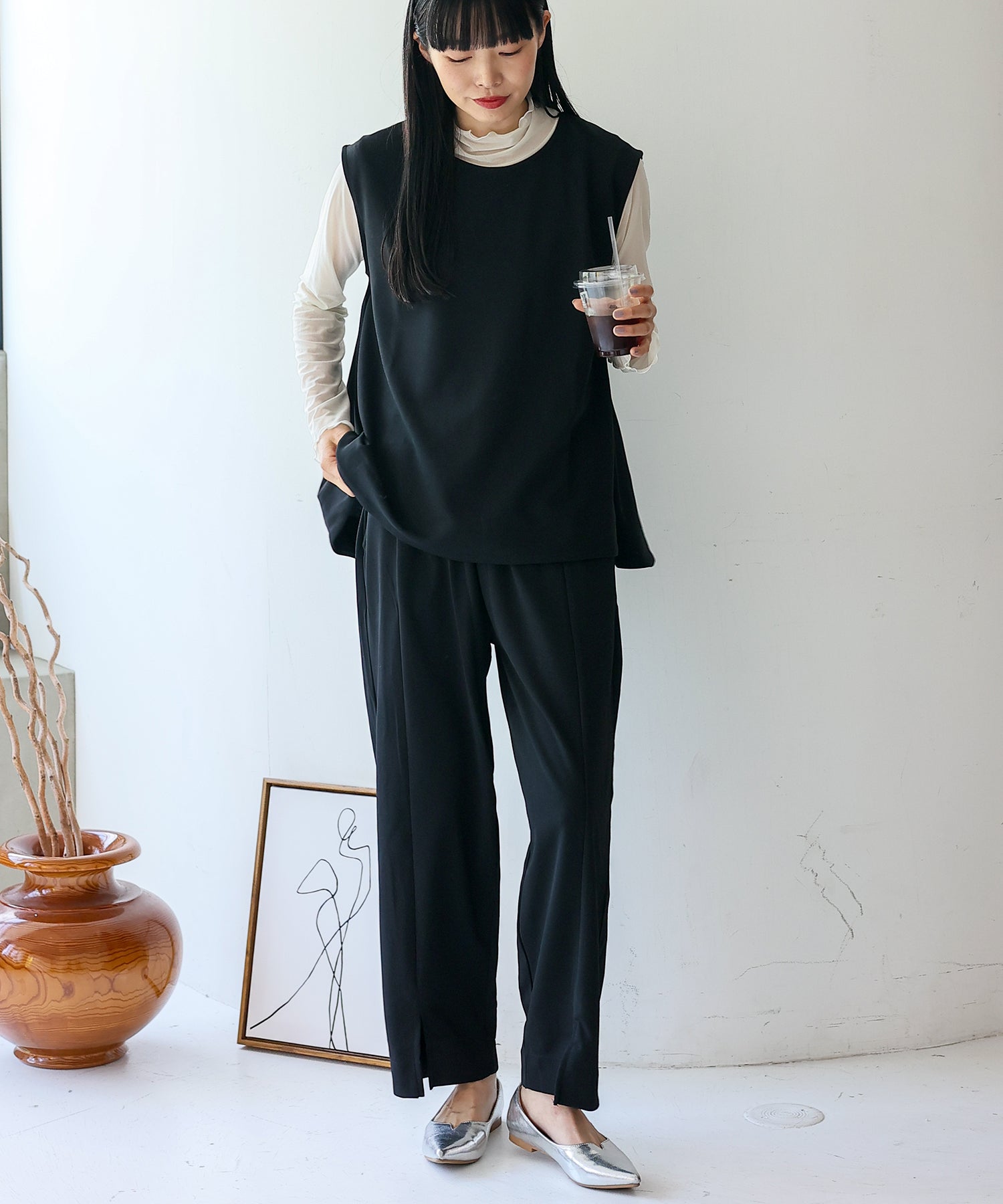 ヴィータフェリーチェ VitaFelice リラックスフィット センタープレスストレートパンツ （BLACK） BLACK