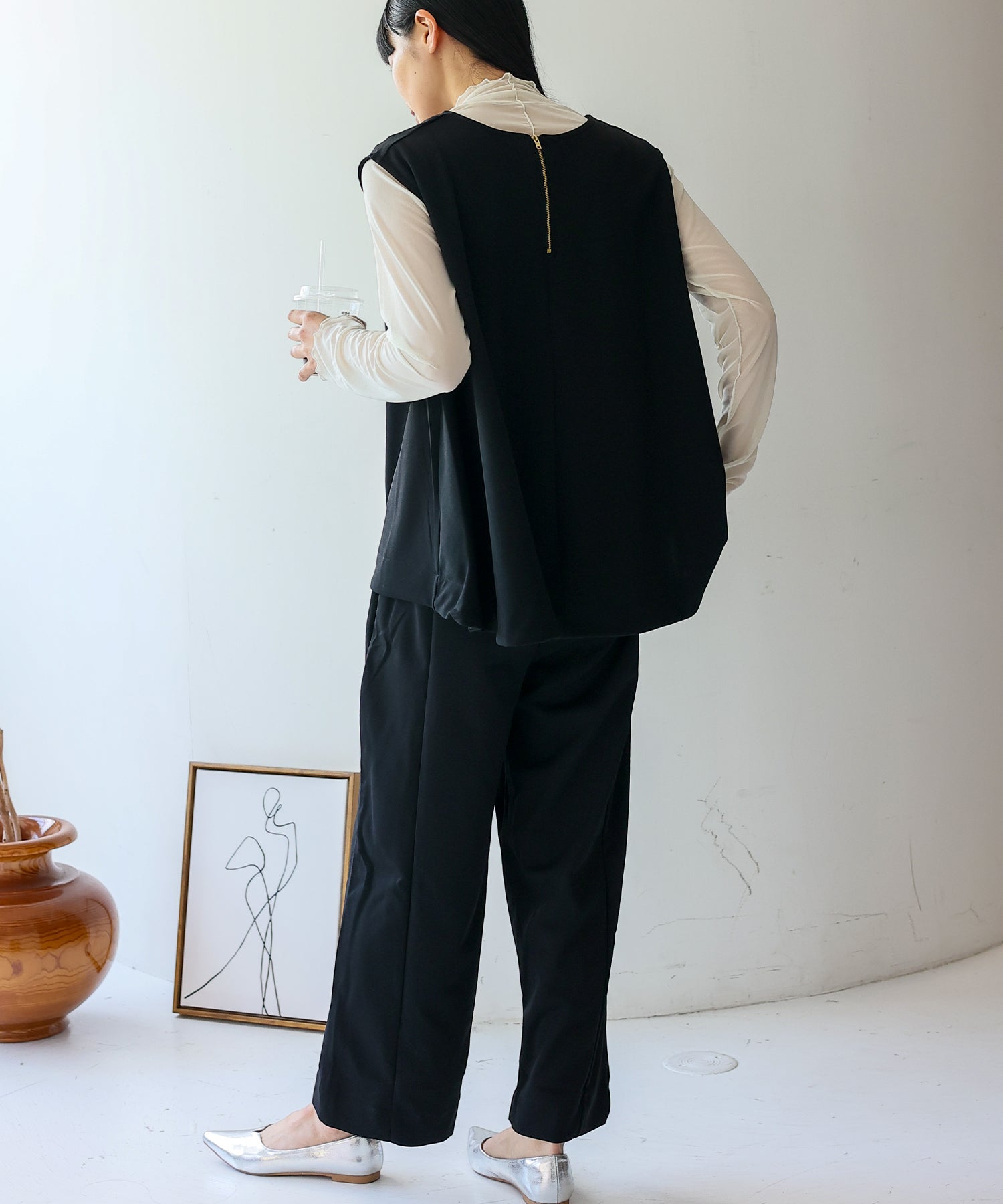 ヴィータフェリーチェ VitaFelice リラックスフィット センタープレスストレートパンツ （BLACK） BLACK