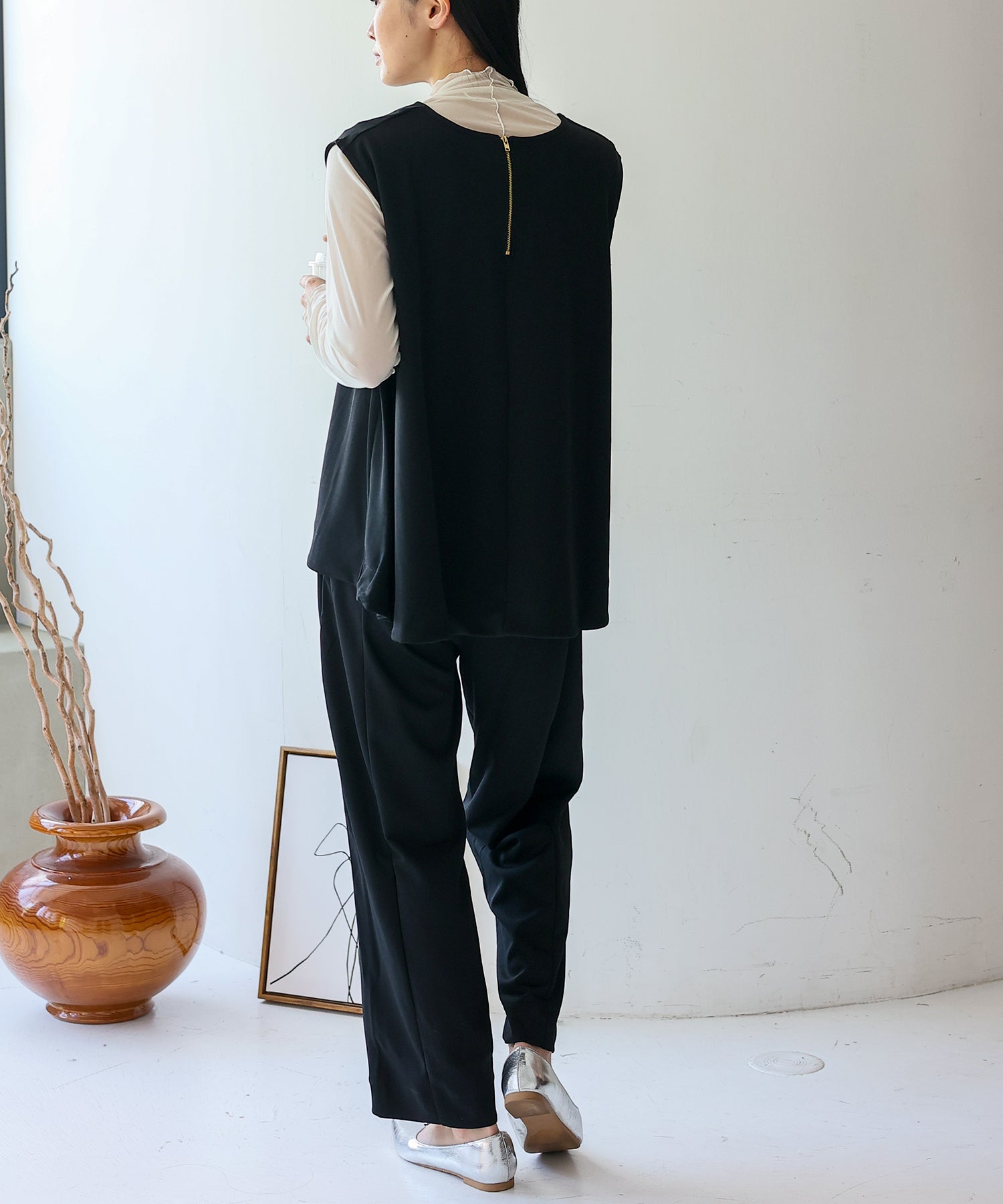 ヴィータフェリーチェ VitaFelice リラックスフィット センタープレスストレートパンツ （BLACK） BLACK