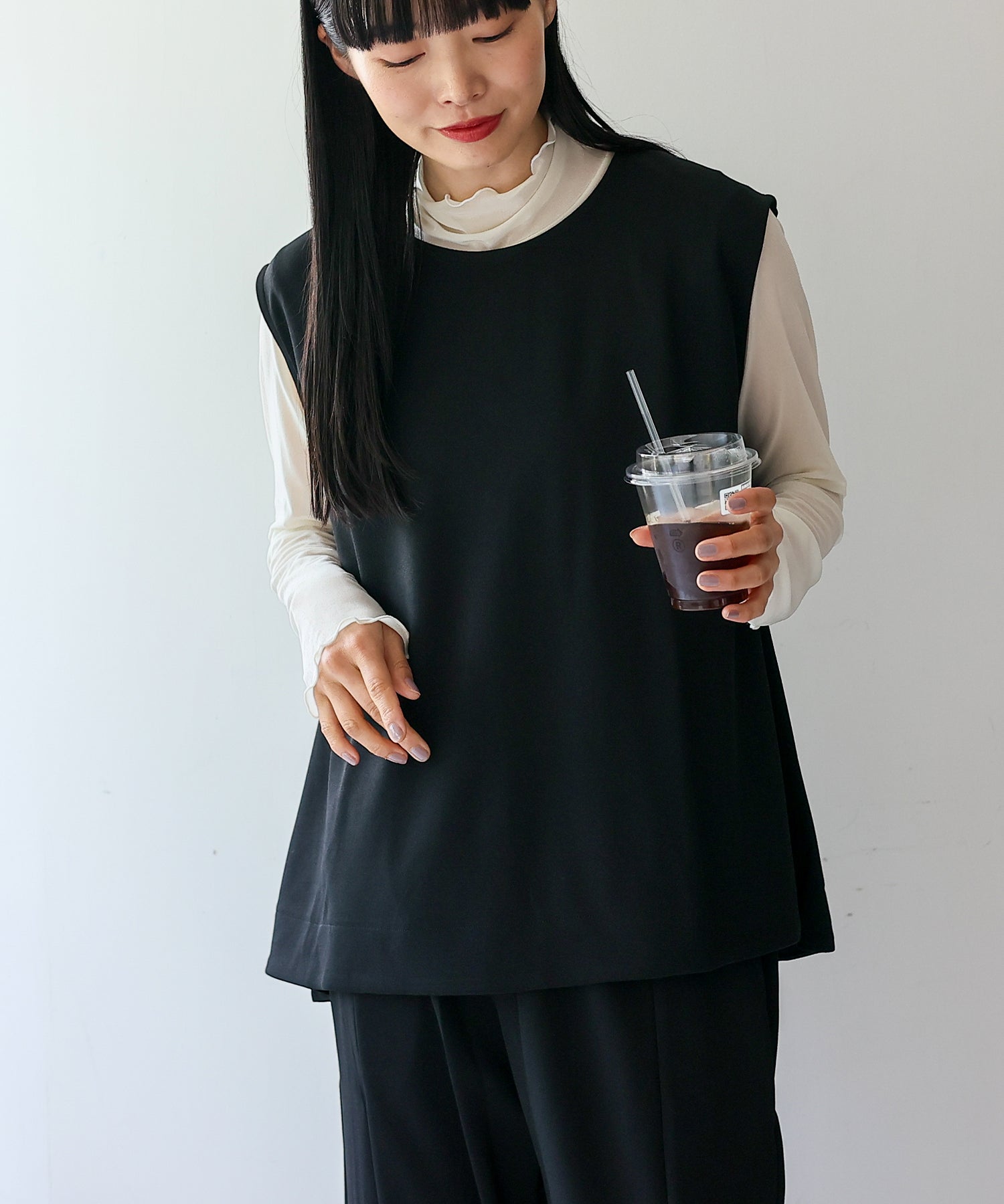 ヴィータフェリーチェ VitaFelice リラックスフィット センタープレスストレートパンツ （BLACK） BLACK