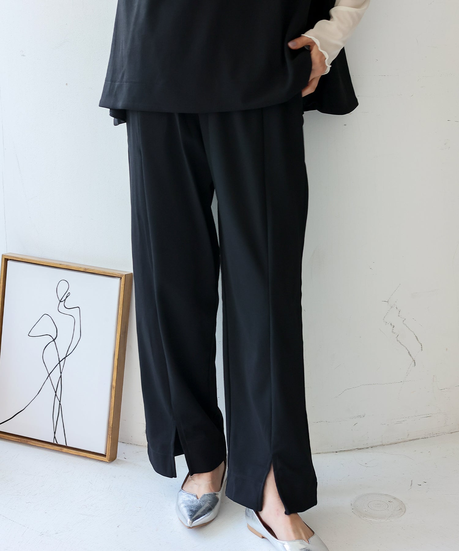 ヴィータフェリーチェ VitaFelice リラックスフィット センタープレスストレートパンツ （BLACK） BLACK