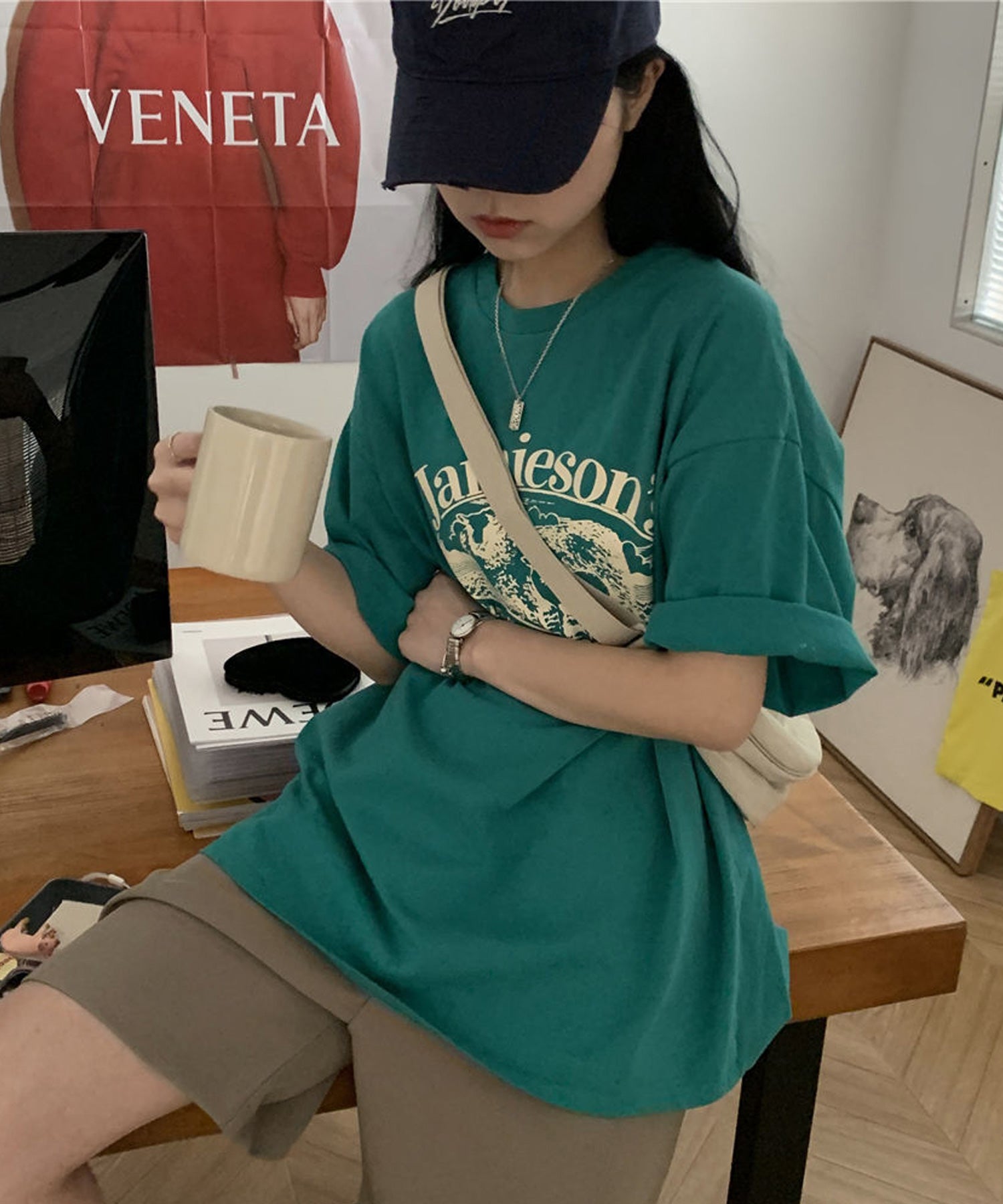 ヴィータフェリーチェ VitaFelice ルーズスタイル  ロゴTシャツ （WHITE） WHITE