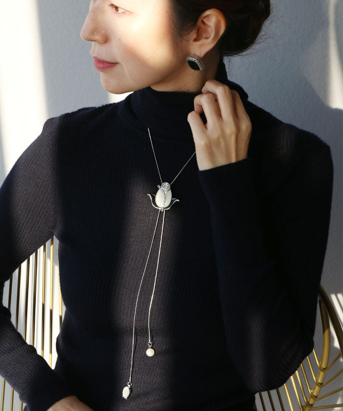 Vieo Beautiful Blooming Flower Necklace