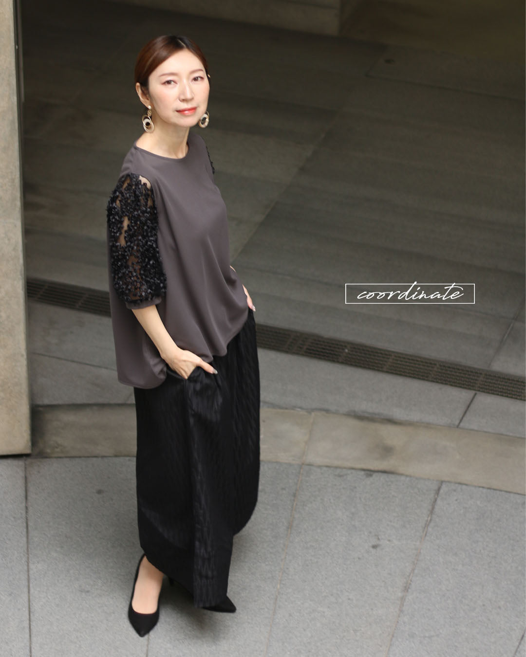 ヴィオ Vieo 聡明な美しさを 華やぐトップス （ブラック） ブラック