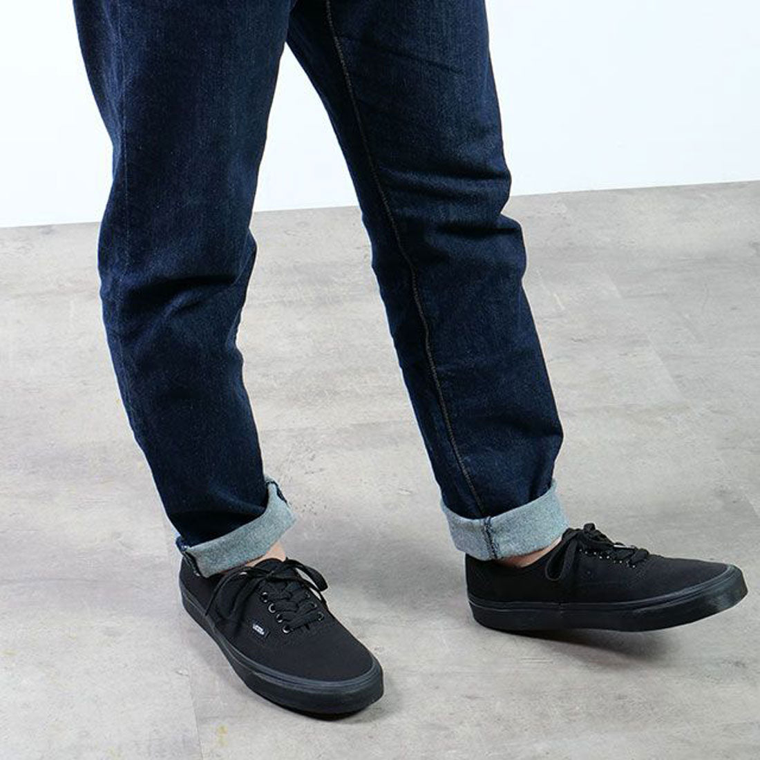 ヴァンズ VANS AUTHENTIC BLACK/BLACK [VN000EE3BKA]